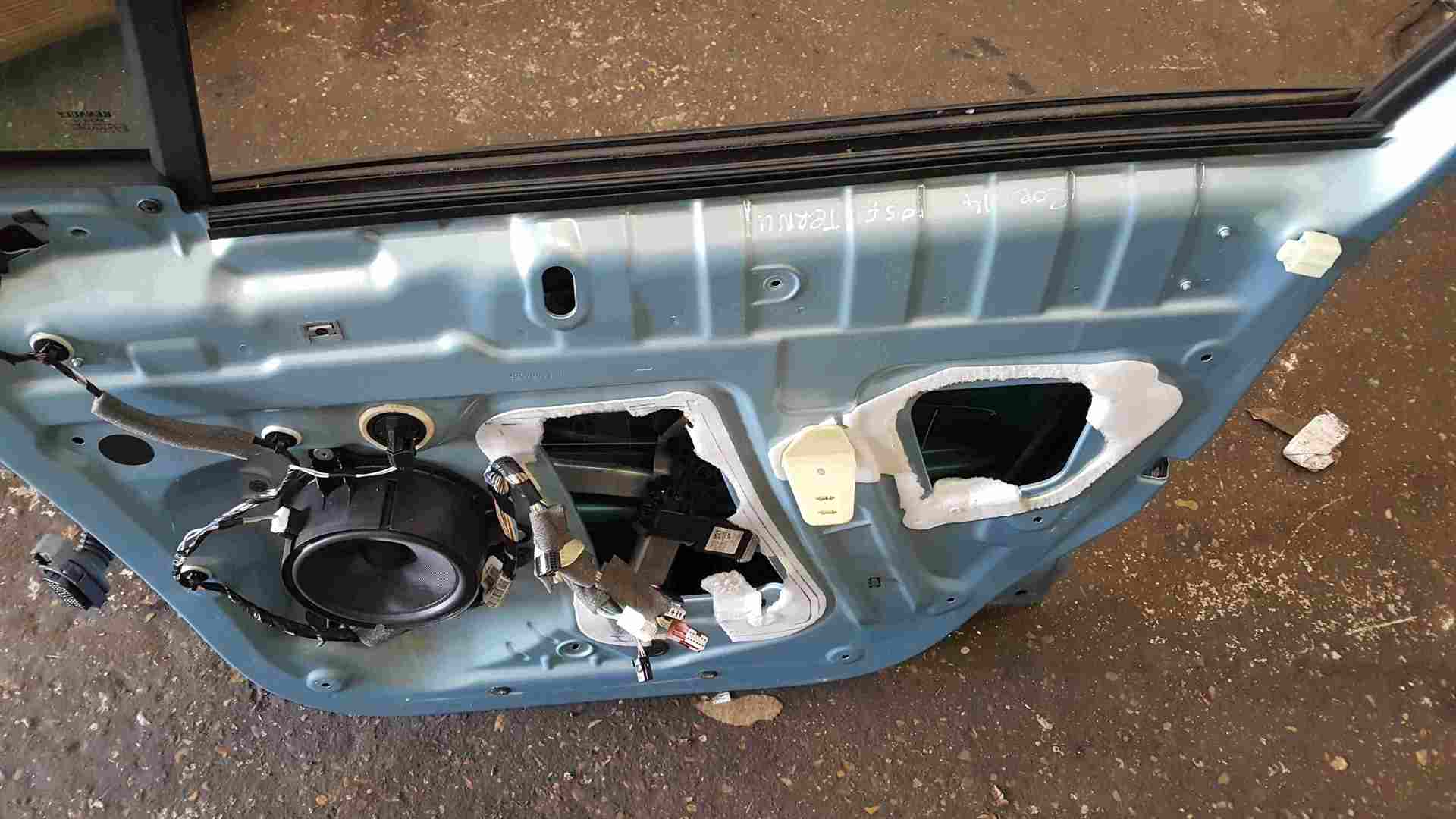 Thumb 3 Renault Zoe 2012-2019 Drivers OSF Front Door Blue TERNU