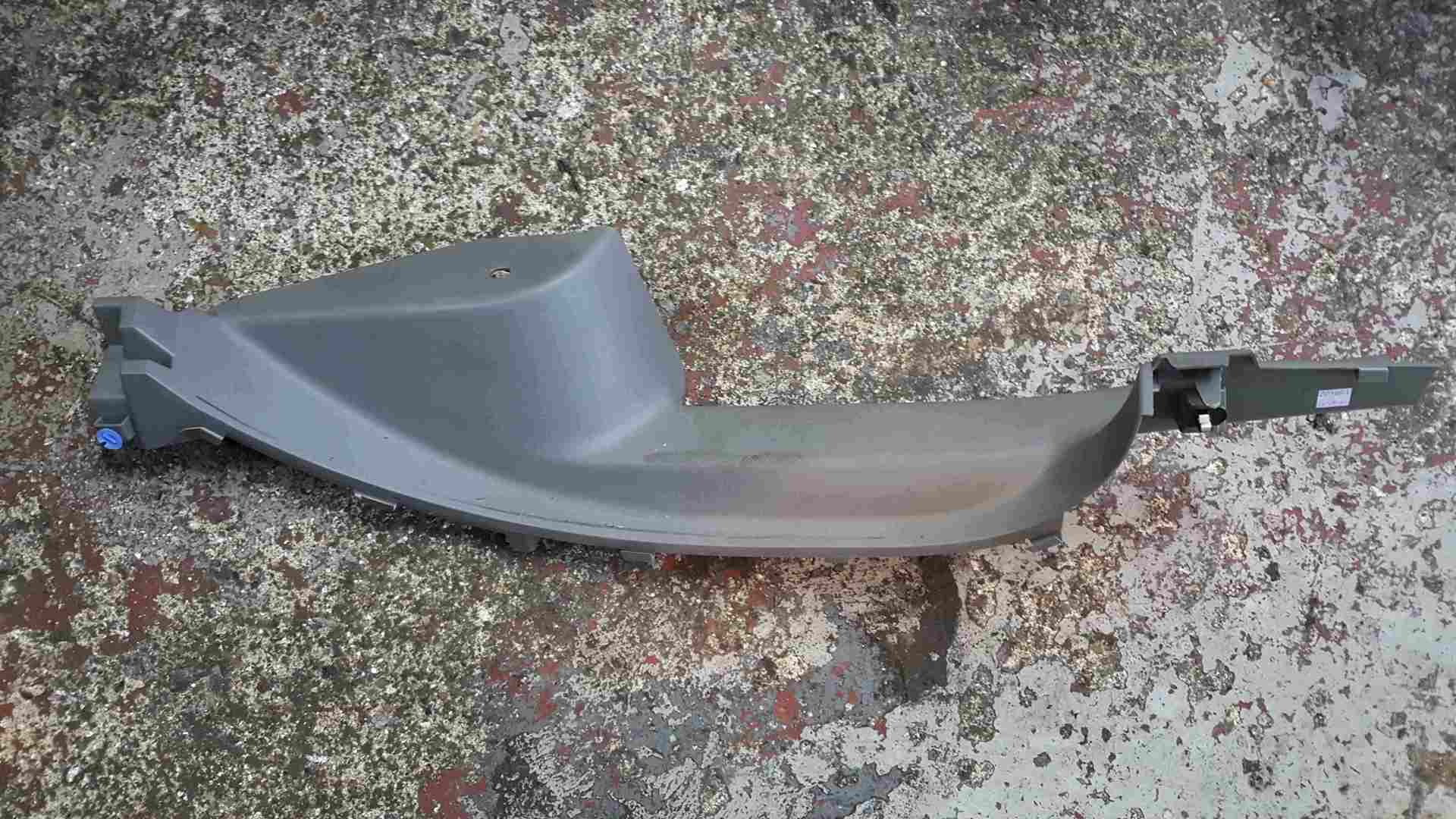 Thumb 3 Renault Zoe 2012-2019 Drivers OSR Rear Plastic Trim 769532813R