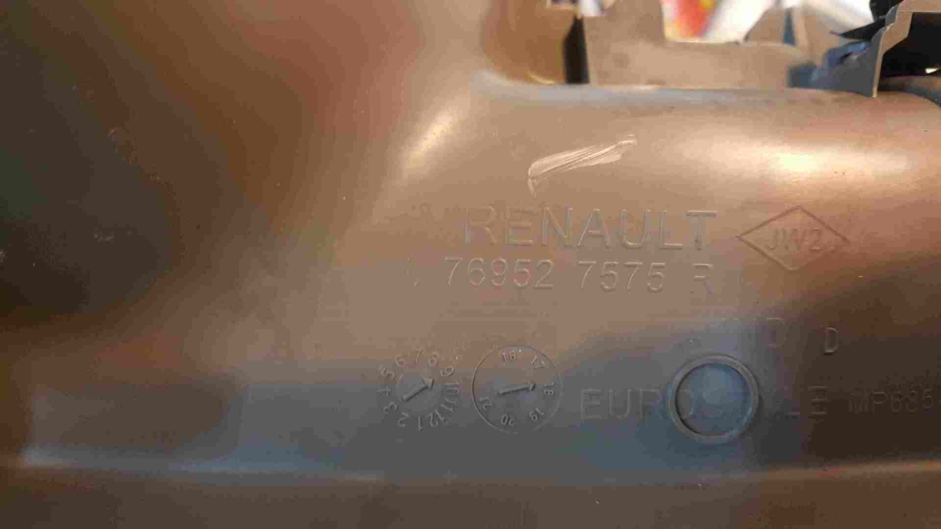 Thumb 2 Renault Zoe 2012-2019 Passenger NSF Front Trim Plastic 769527575R