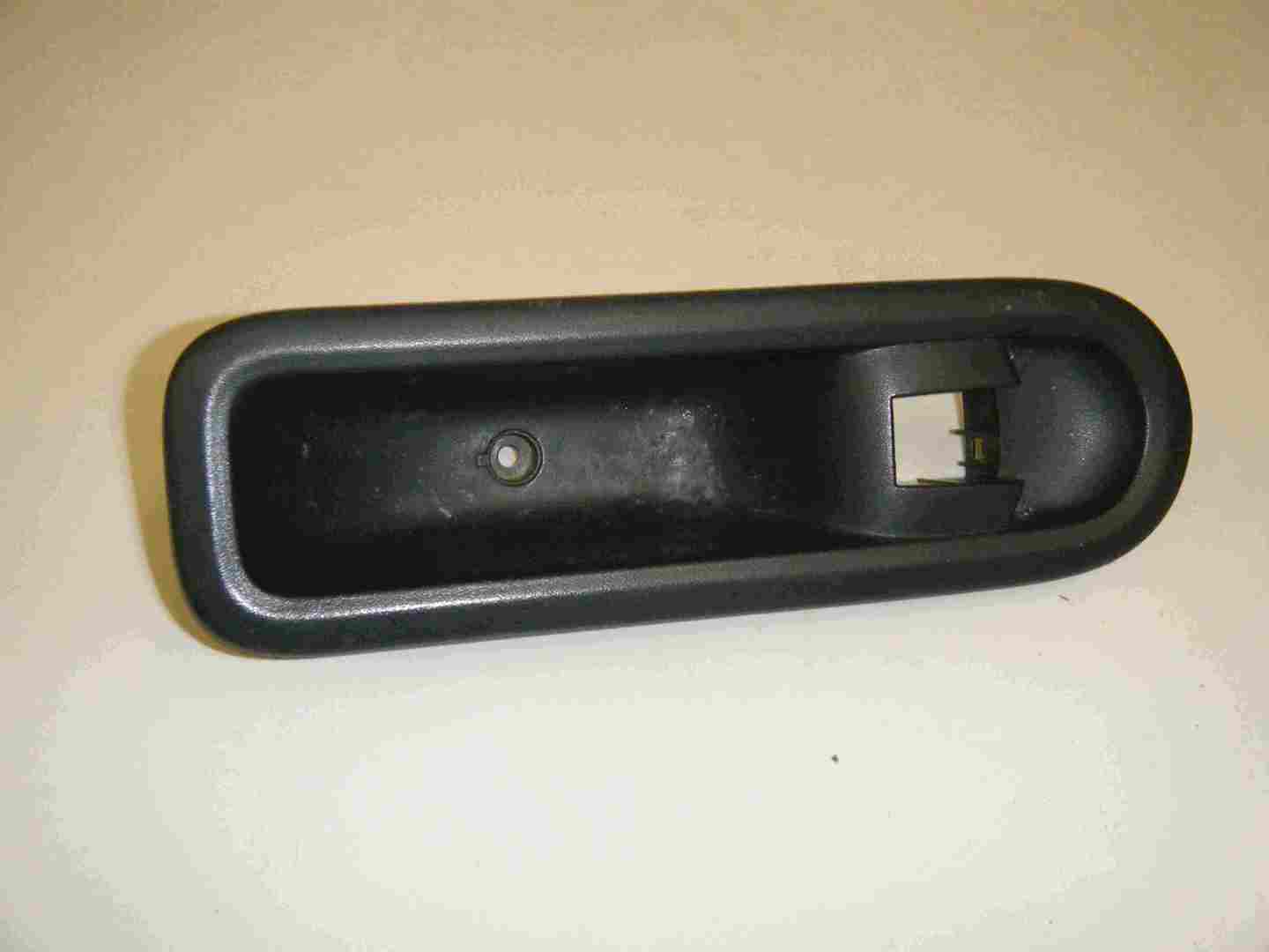 Renault Clio MK3 2005-2009 Passenger NSF Door Handle Pull Window Switch