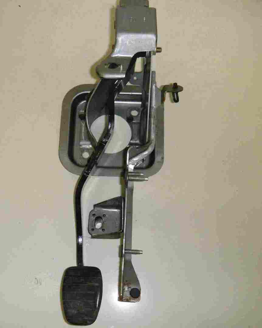 Renault Clio Mk3 2005-2012 Clutch Pedal Foot Mechanism