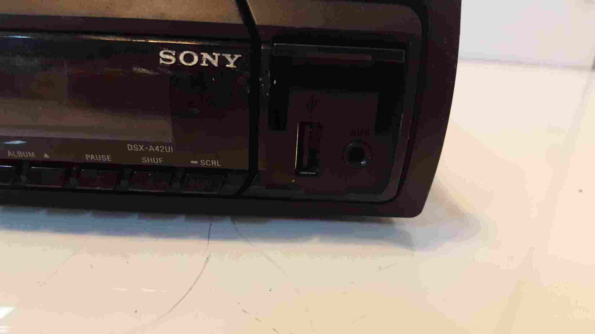 Thumb 3 Sony Radio Cd Player DSXA42UI
