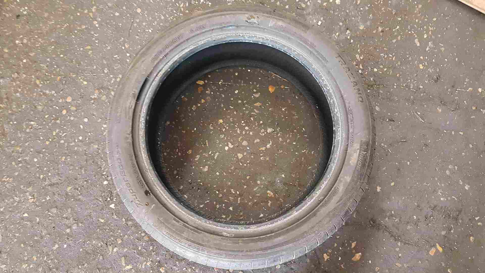 Thumb 4 Tyre 225 45 17 4Mm Tread 2000-2023 4/5