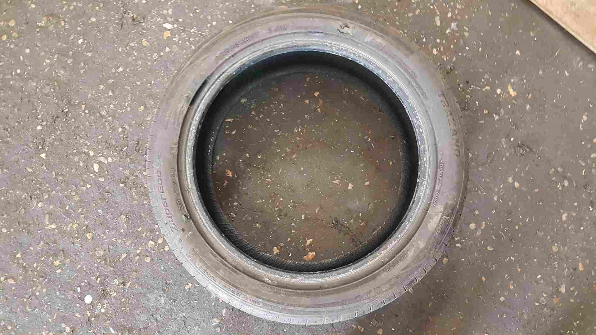 Tyre 225 45 17 4Mm Tread 2000-2023 4/5