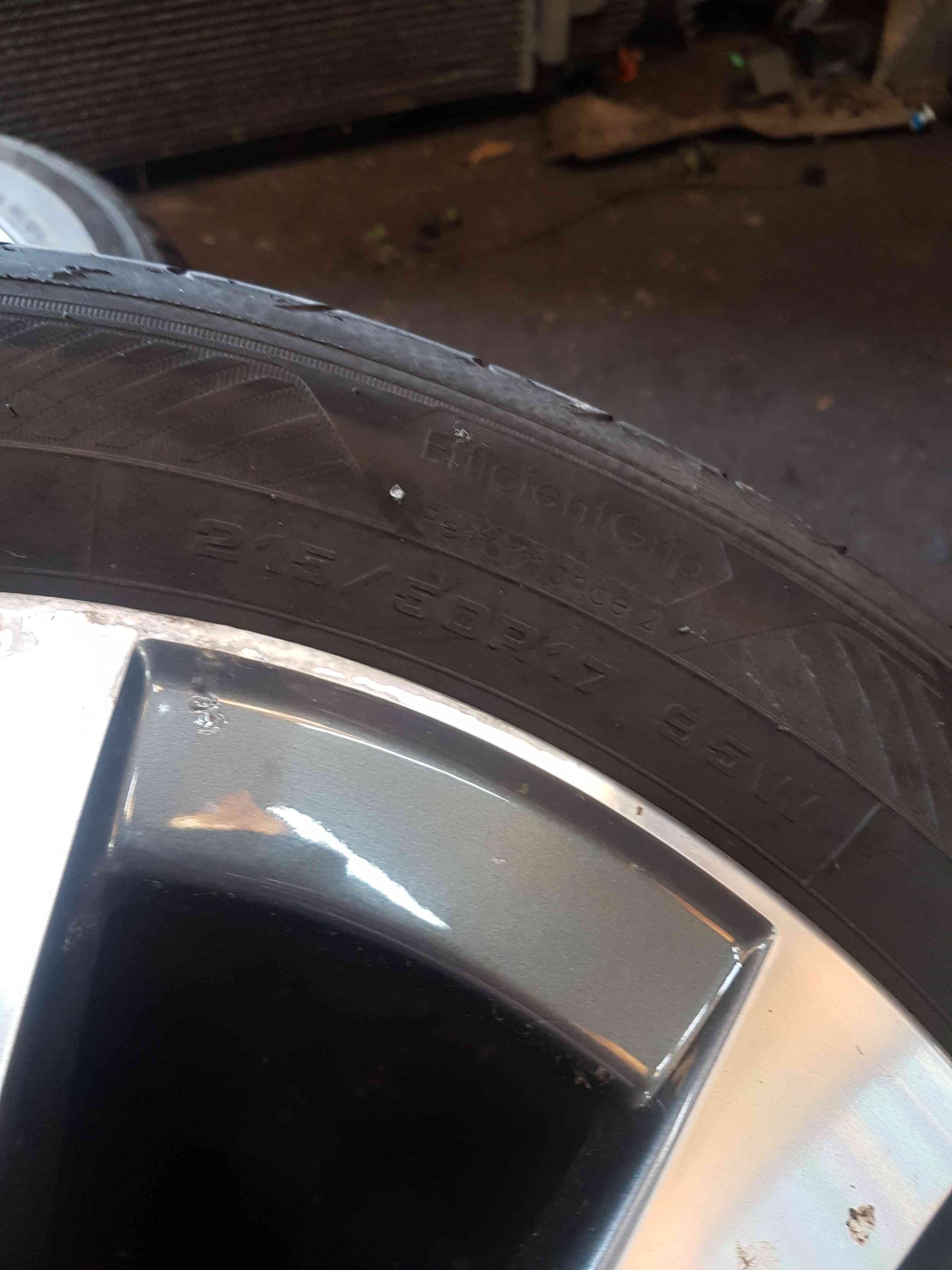 Thumb 8 Nissan Leaf 2010-2017 Alloy Wheel 17Inch + Tyre 225 45 17 6Mm 3/5