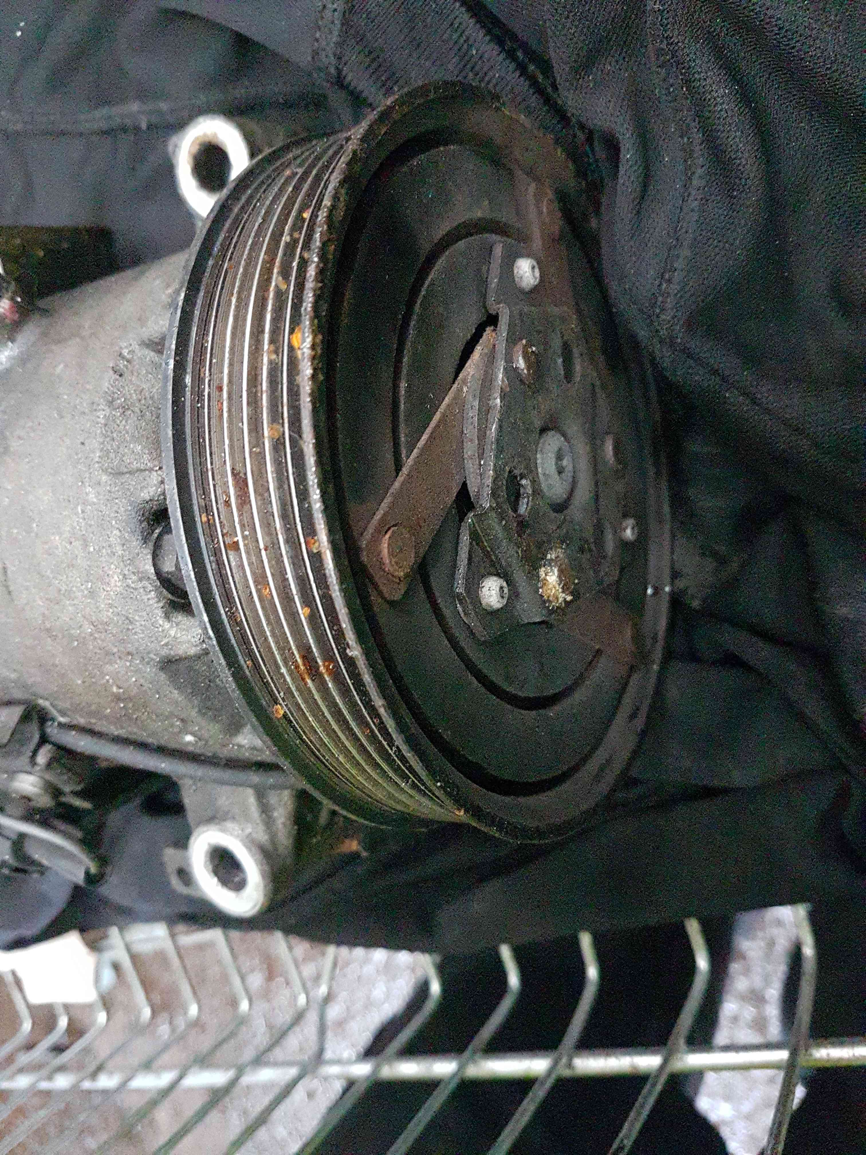 Thumb 3 Nissan Micra K11 1998-2002 Aircon Pump Compressor Unit 