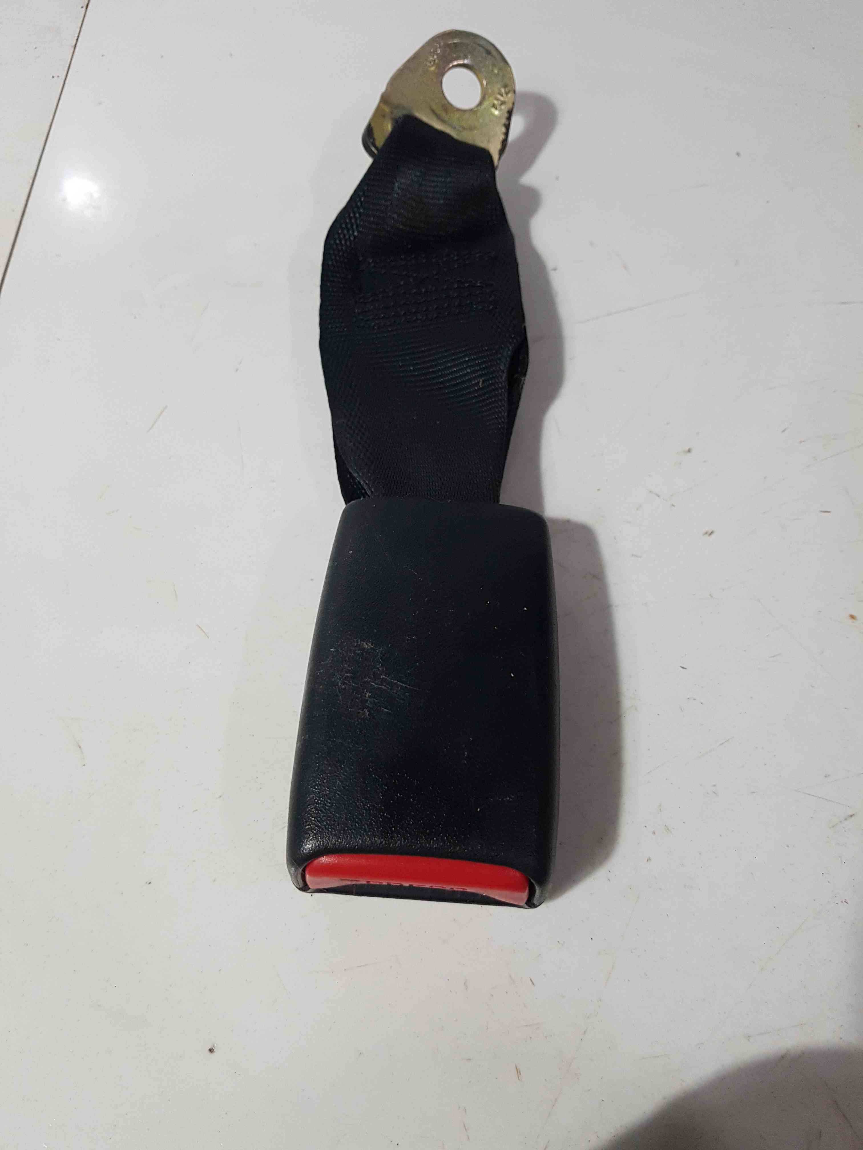 Thumb 4 Nissan Micra K11 1998-2002 Middle Rear Buckle Clip