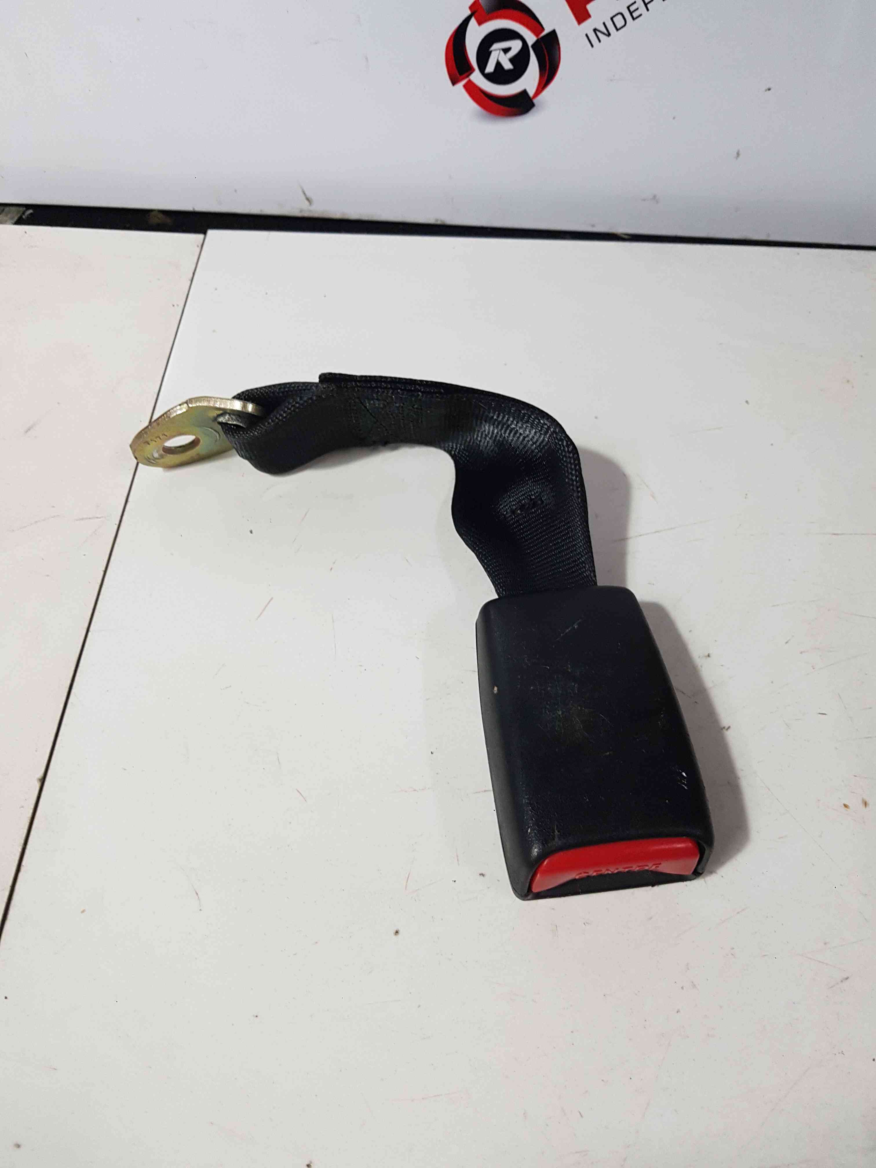 Thumb 2 Nissan Micra K11 1998-2002 Passenger NSR Rear Buckle Clip