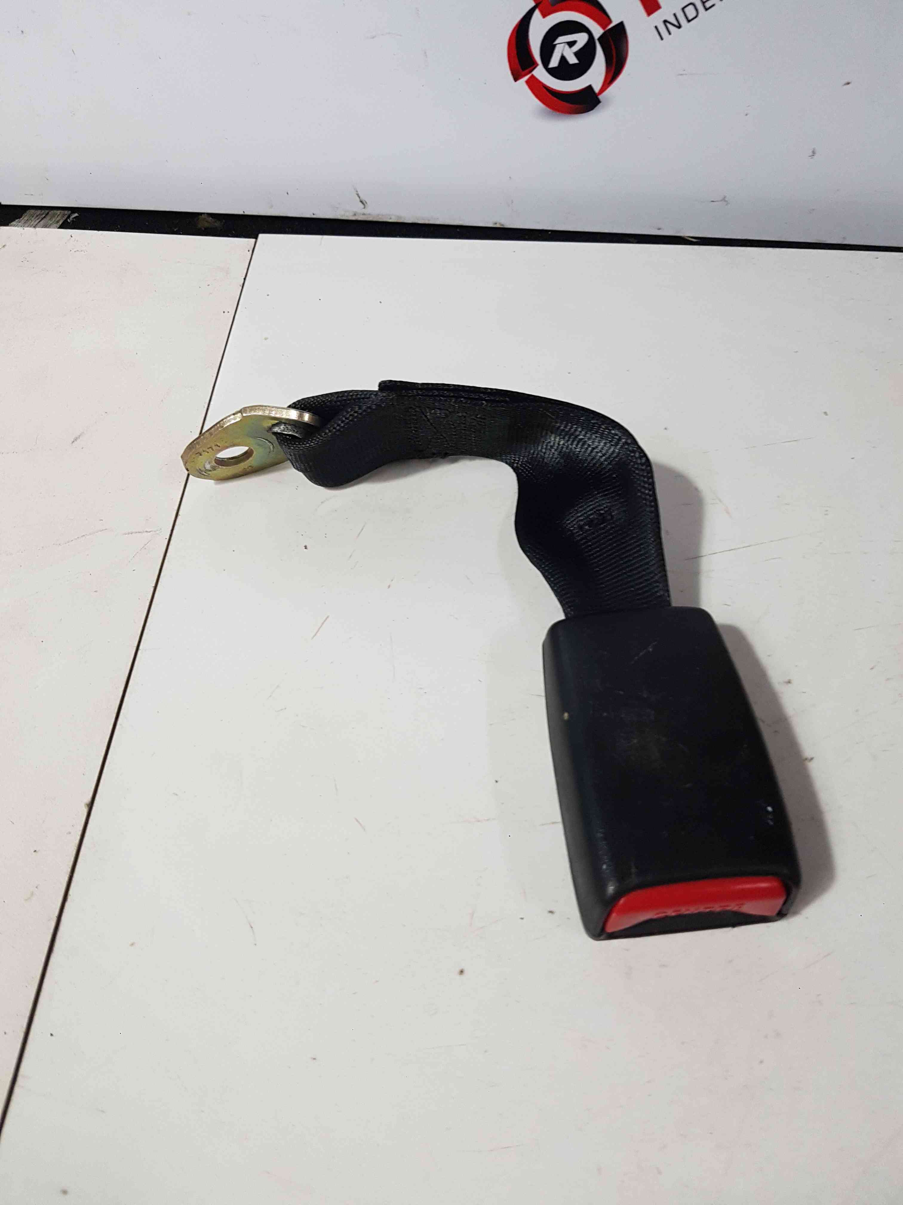 Thumb 5 Nissan Micra K11 1998-2002 Passenger NSR Rear Buckle Clip