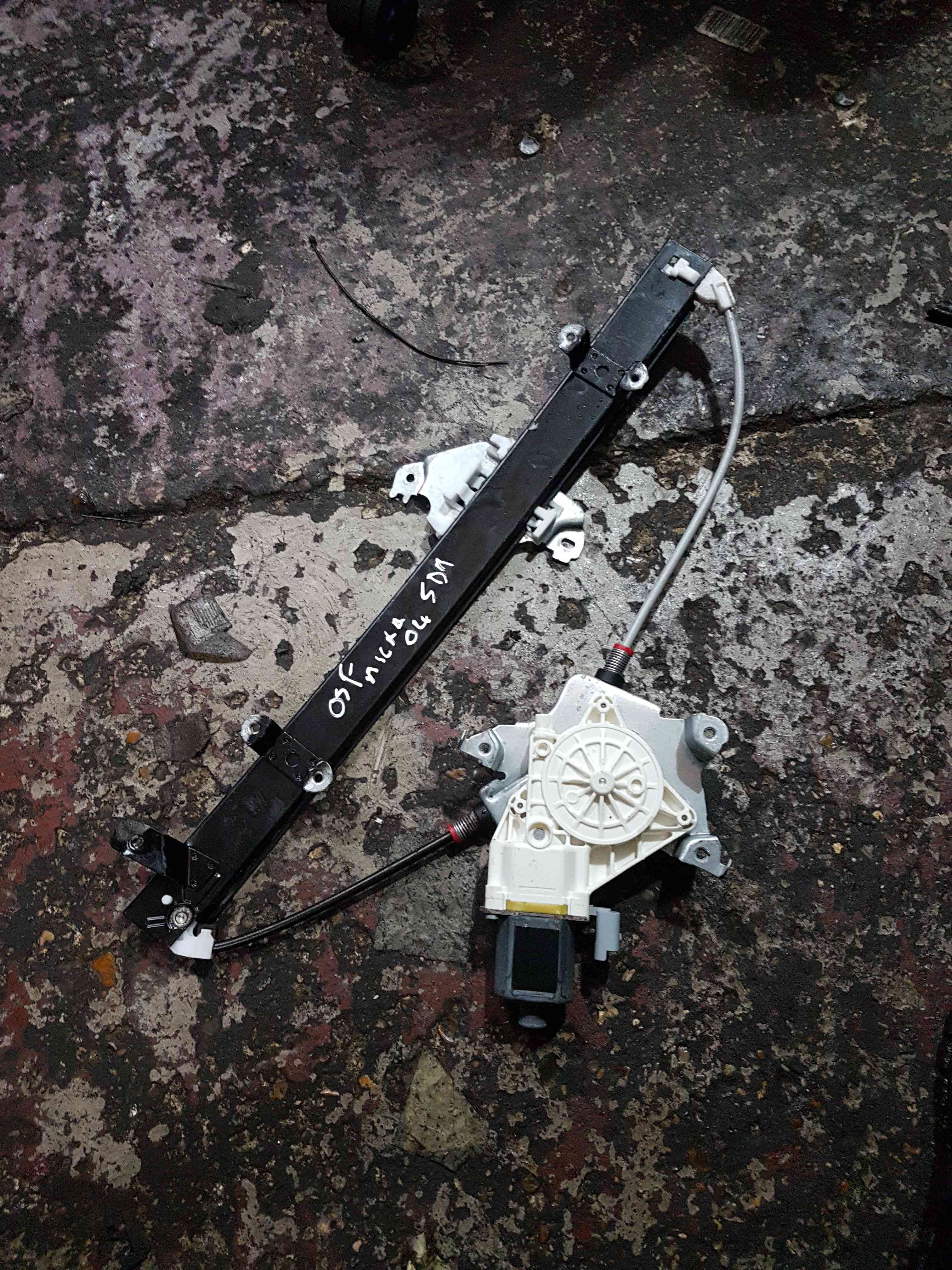 Thumb 3 Nissan Micra K12 2002-2010 Drivers OSF Front Window Regulator + Motor