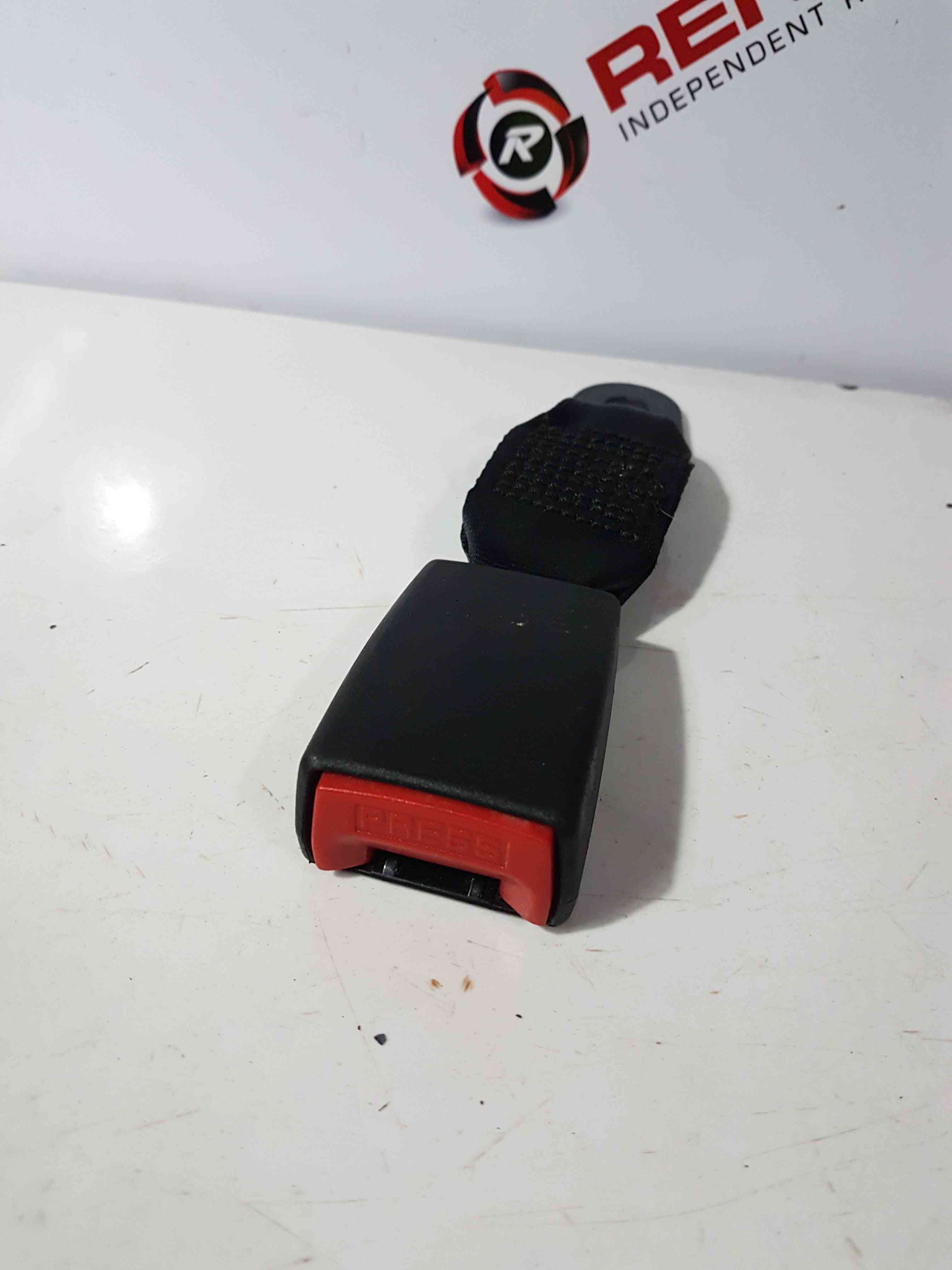 Thumb 2 Nissan Micra K12 2002-2010 Drivers OSR Rear Belt Buckle Anchor Clip
