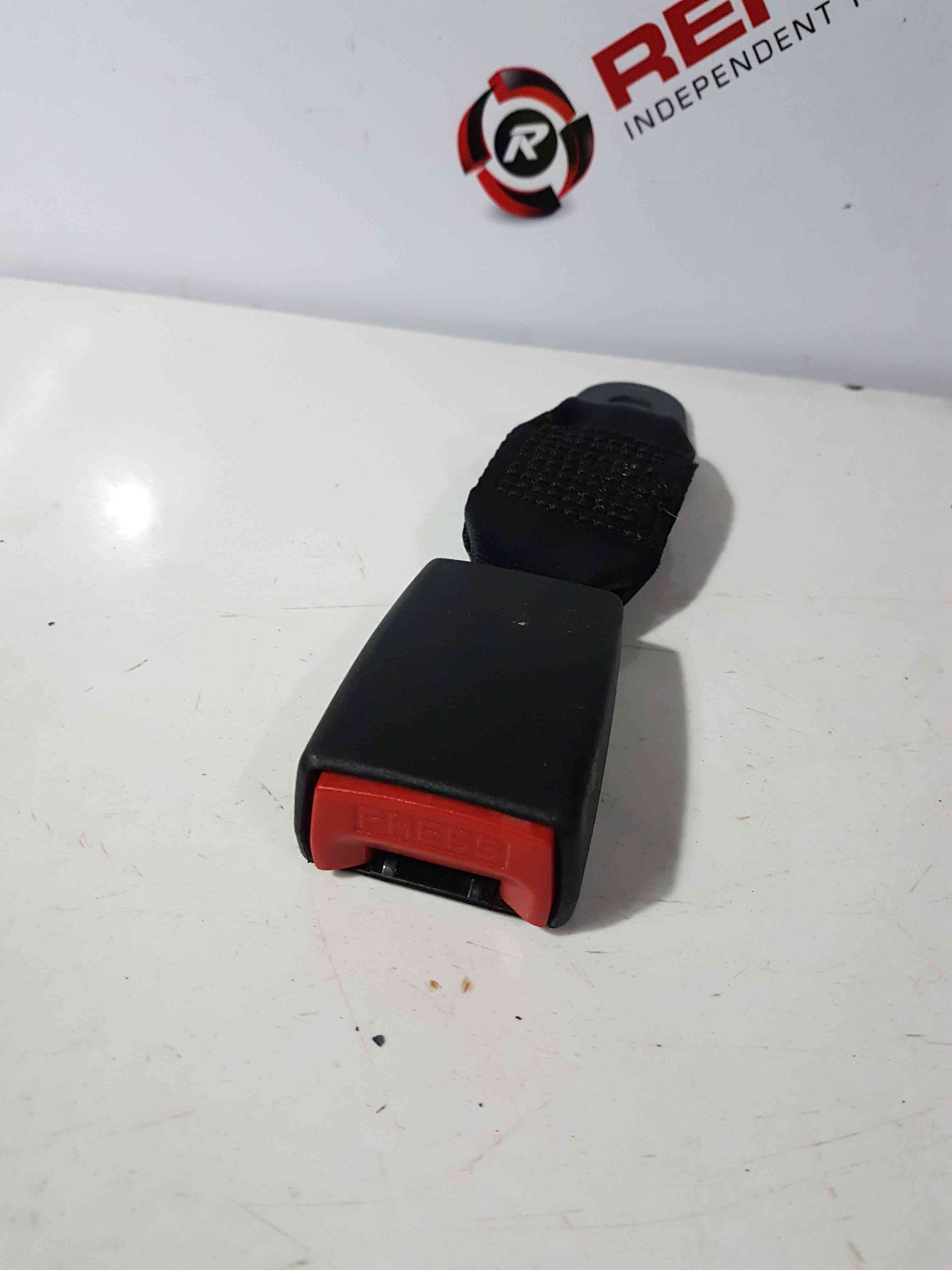 Thumb 3 Nissan Micra K12 2002-2010 Drivers OSR Rear Belt Buckle Anchor Clip
