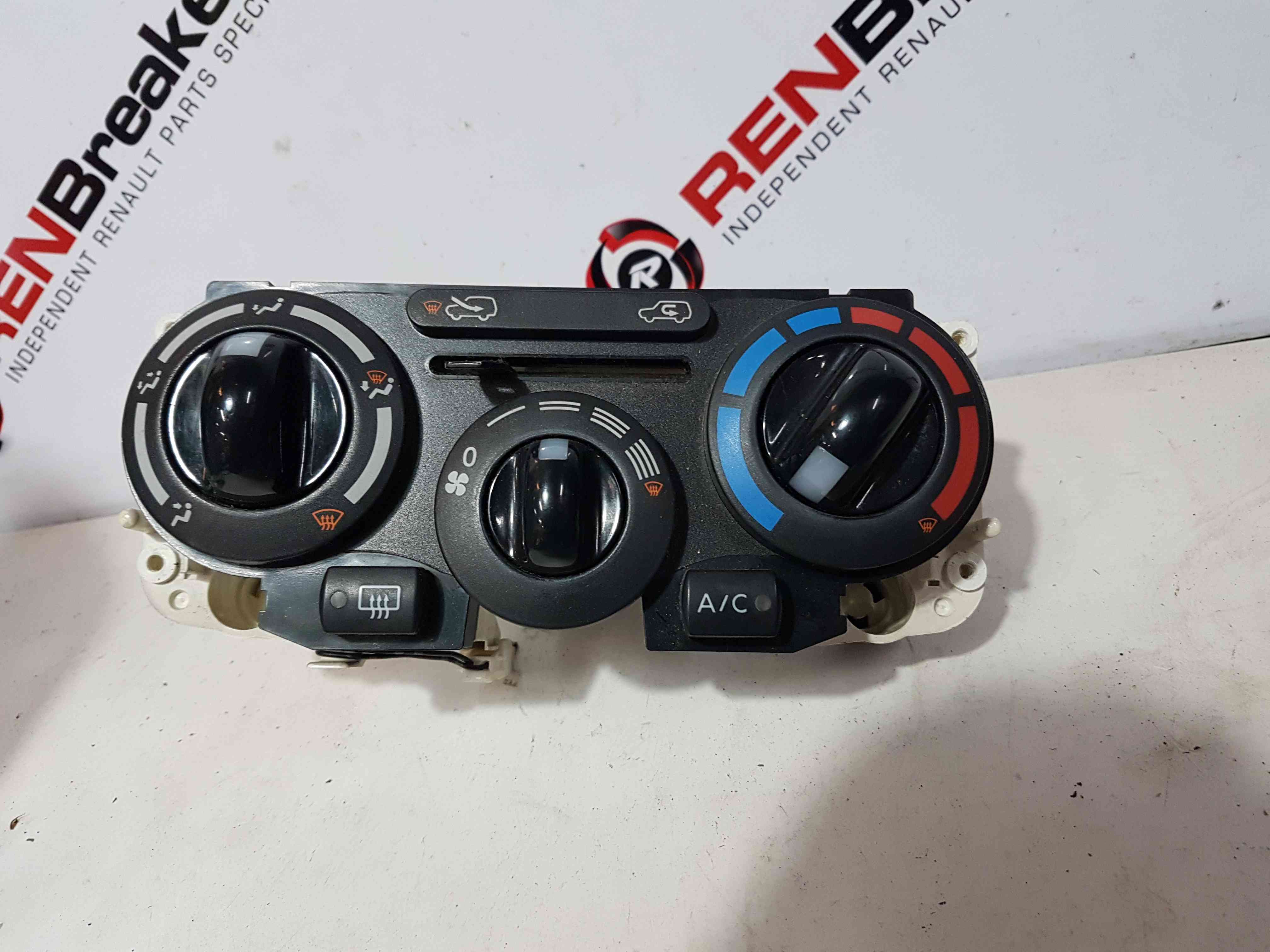 Thumb 3 Nissan Micra K12 2002-2010 Heater Controls Dials Switch Panel