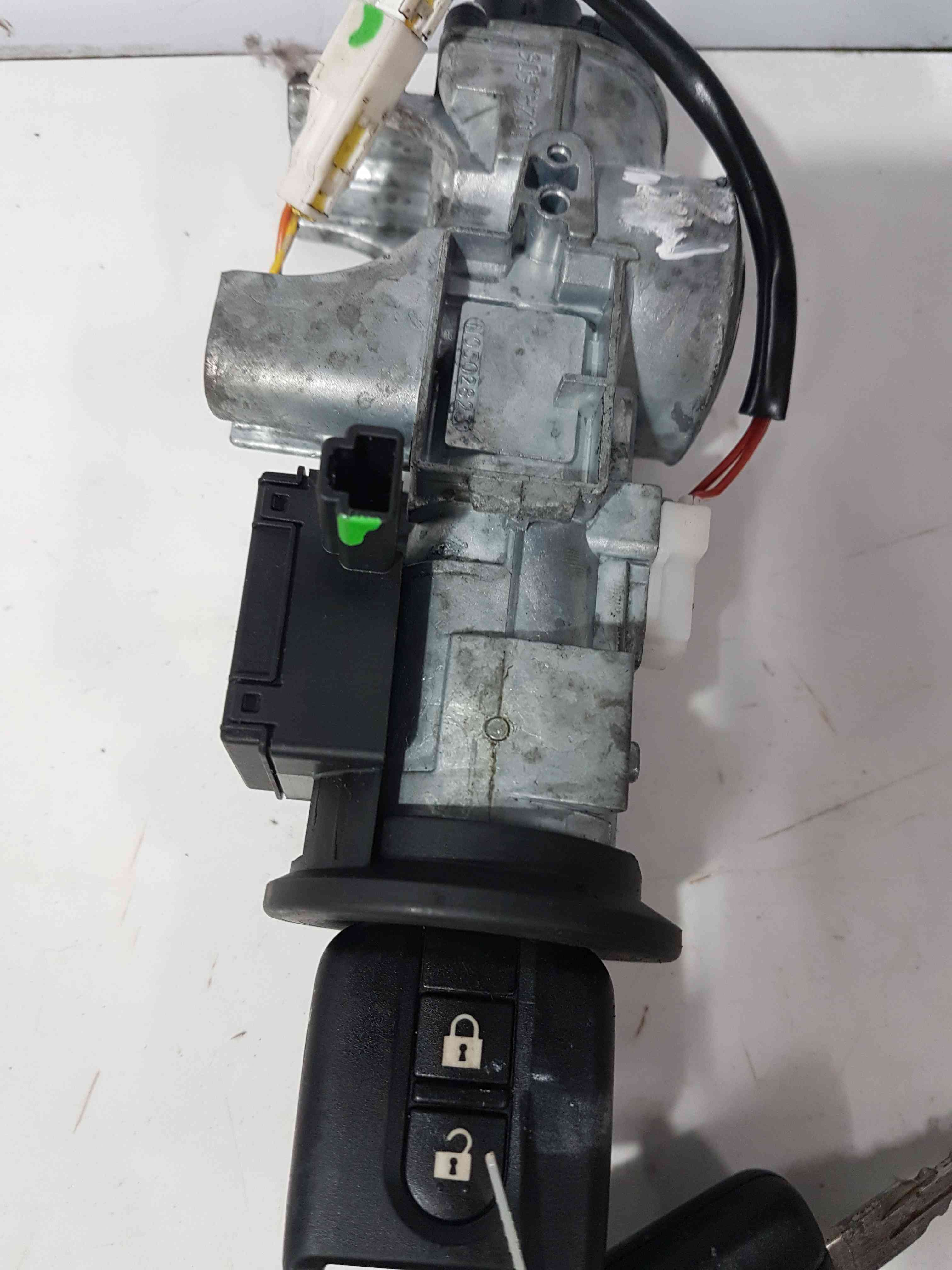 Thumb 8 Nissan Micra K12 2002-2010 Ignition Barrel + KEY Transponder 28590AX600
