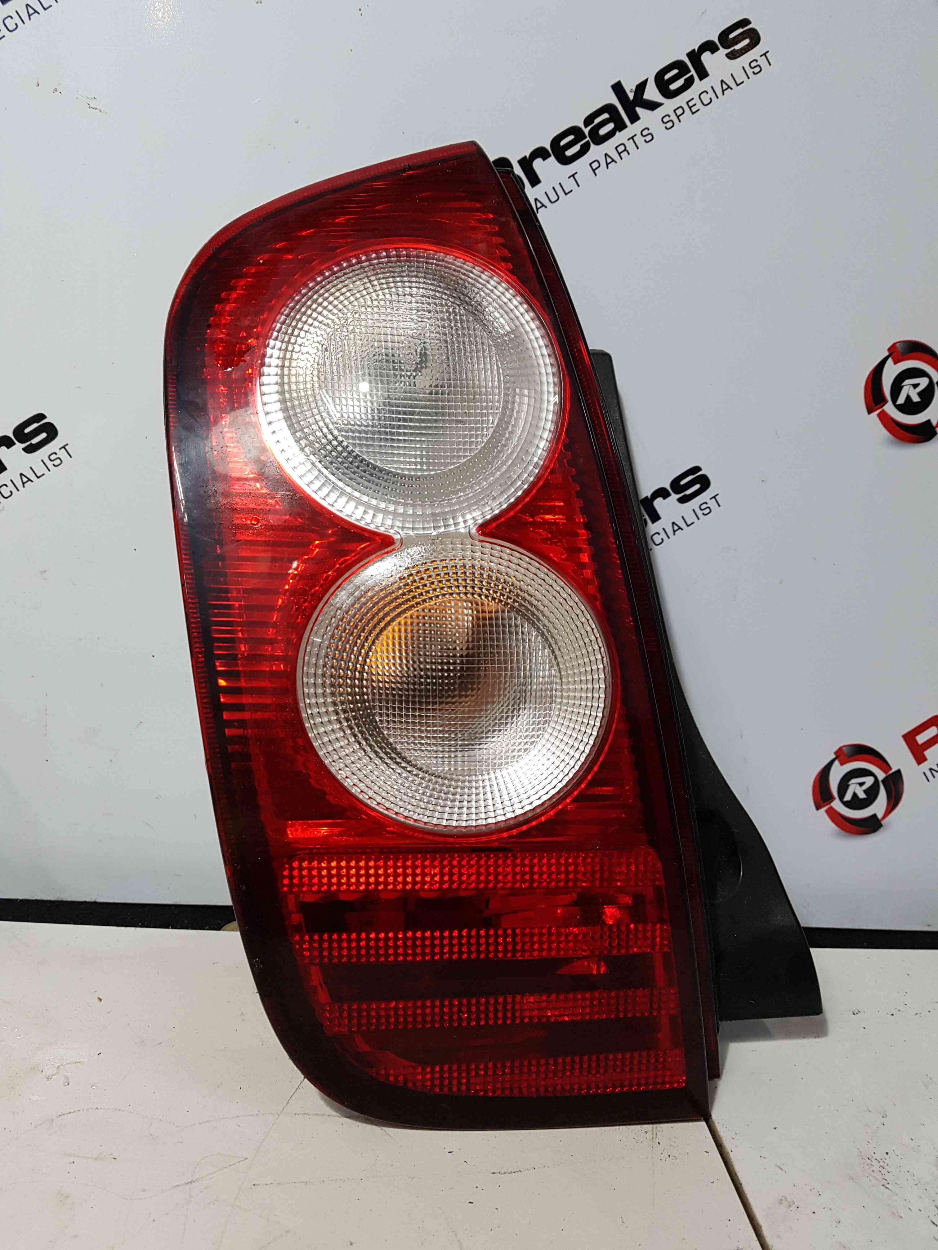 Thumb 2 Nissan Micra K12 2002-2010 Passenger NSR Rear Light 89938565