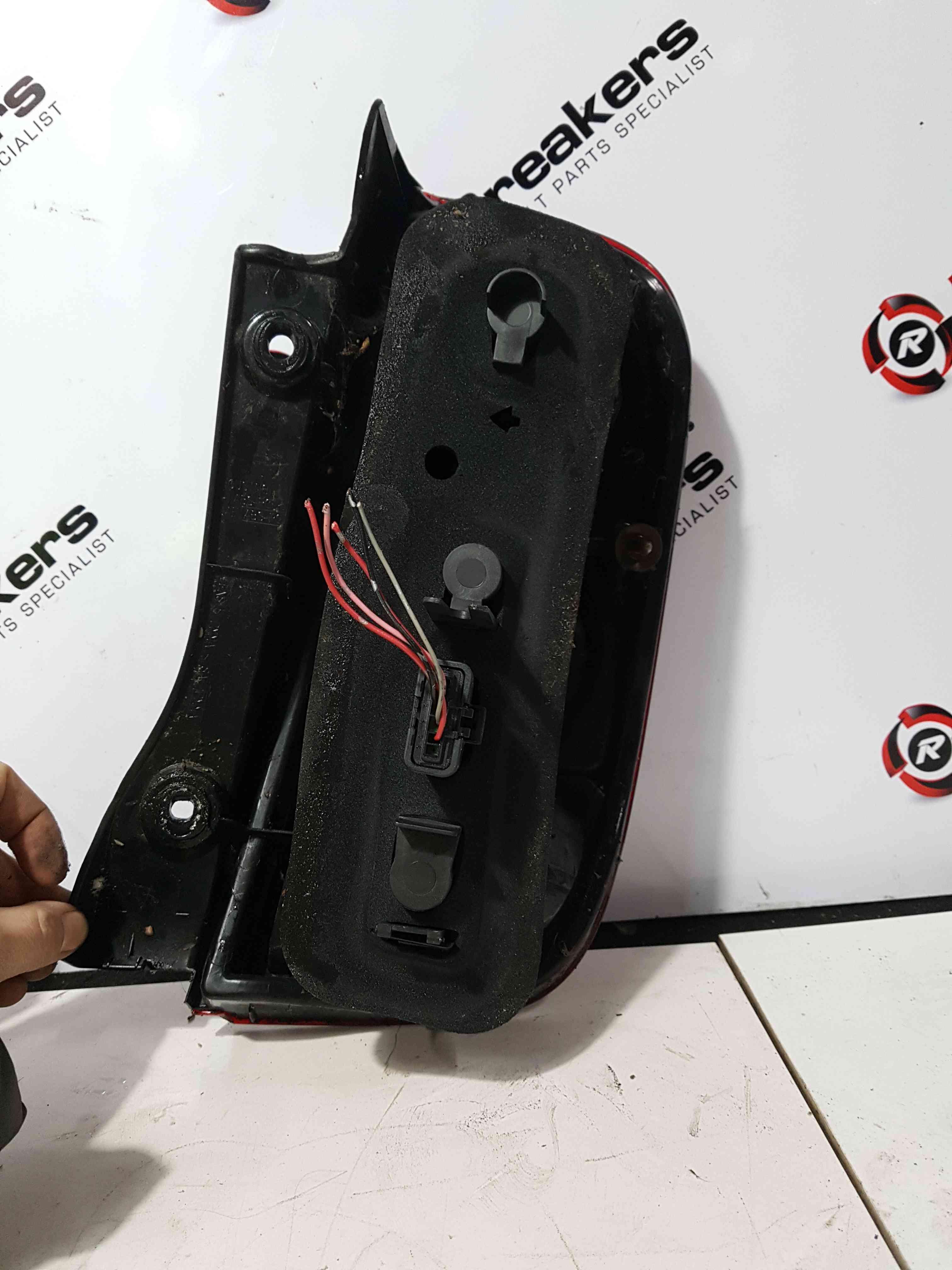 Thumb 5 Nissan Micra K12 2002-2010 Passenger NSR Rear Light 89938565