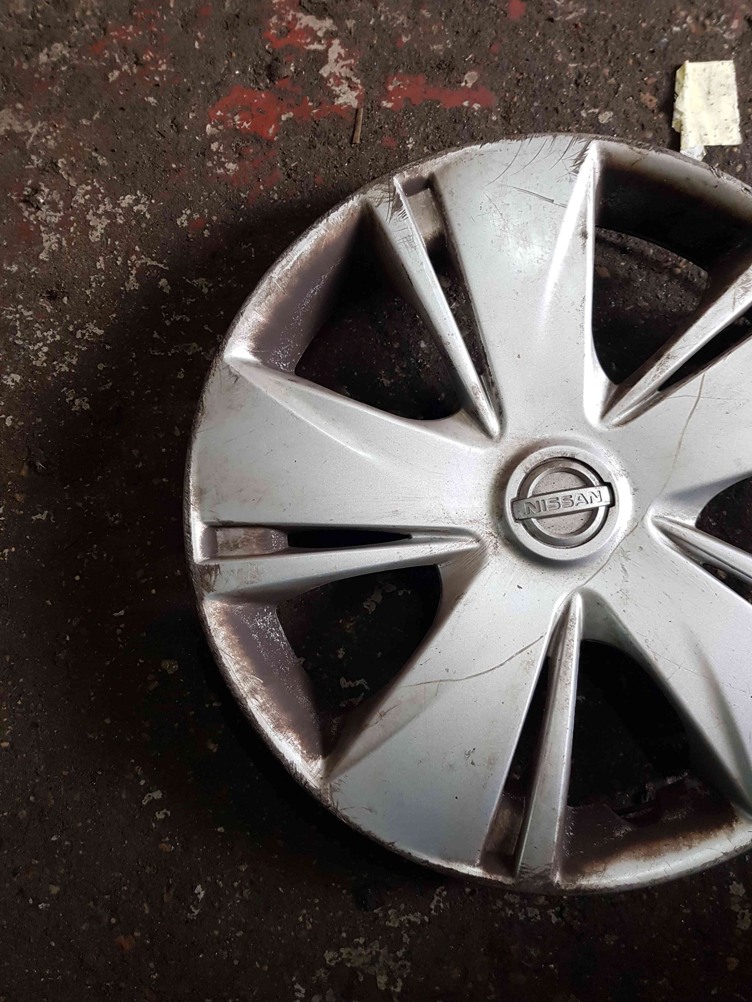 Thumb 3 Nissan Micra K13 2010-2017 14inch Wheel Trim  HUB Cap 403153Hn0b 3/5