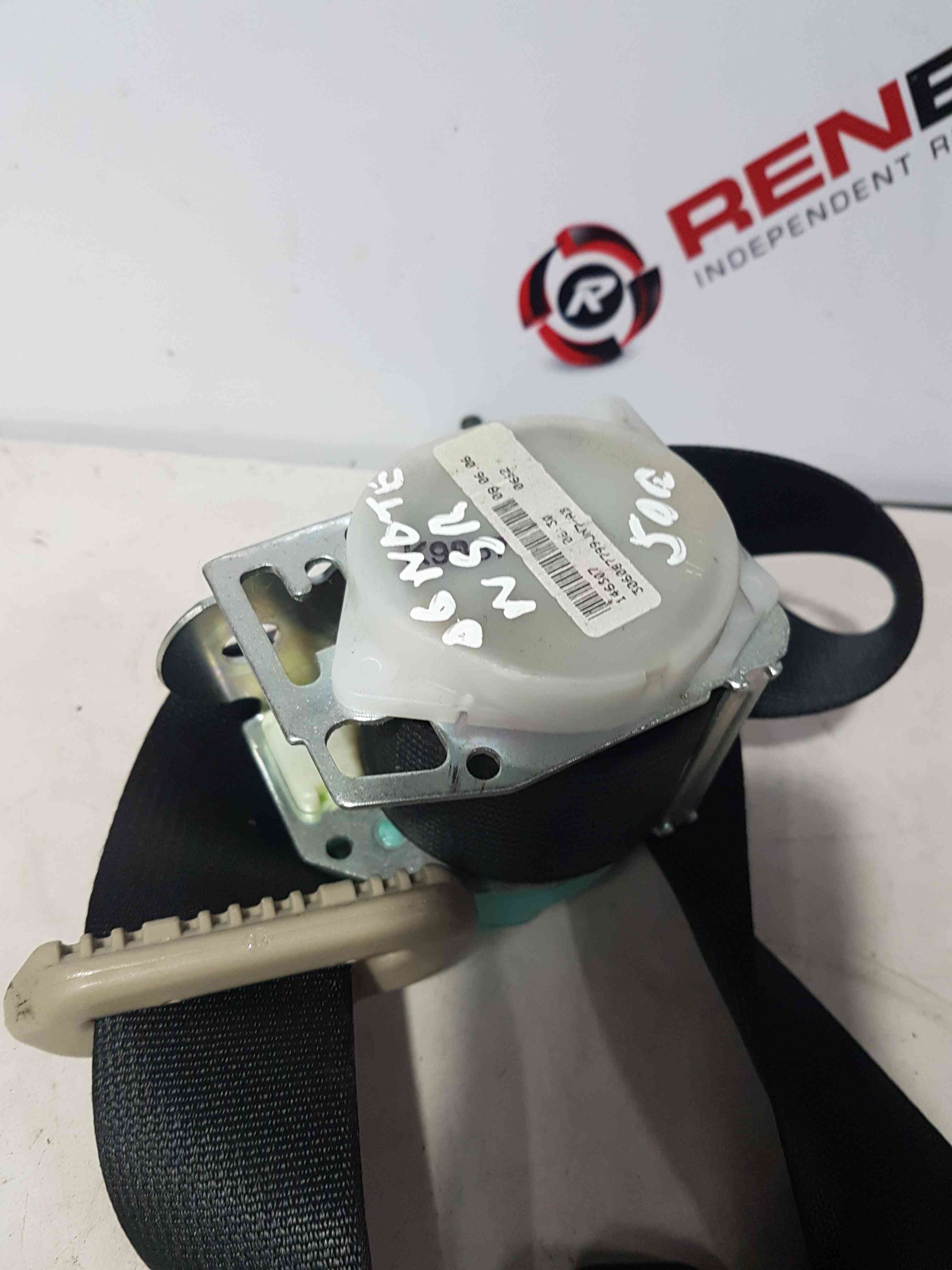 Thumb 2 Nissan Note 2005-2008 Passenger NSR Rear Seat Belt