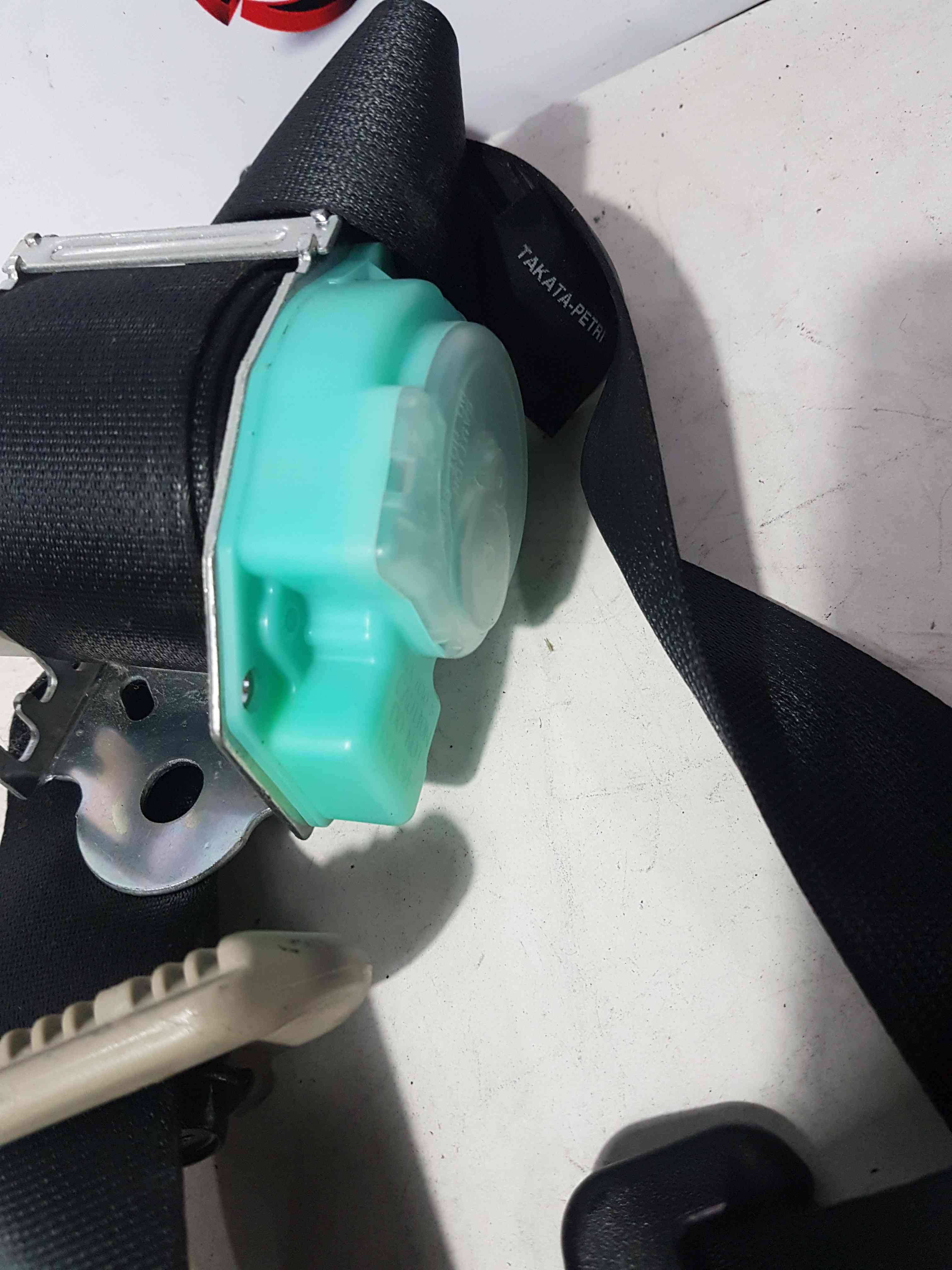 Thumb 5 Nissan Note 2005-2008 Passenger NSR Rear Seat Belt