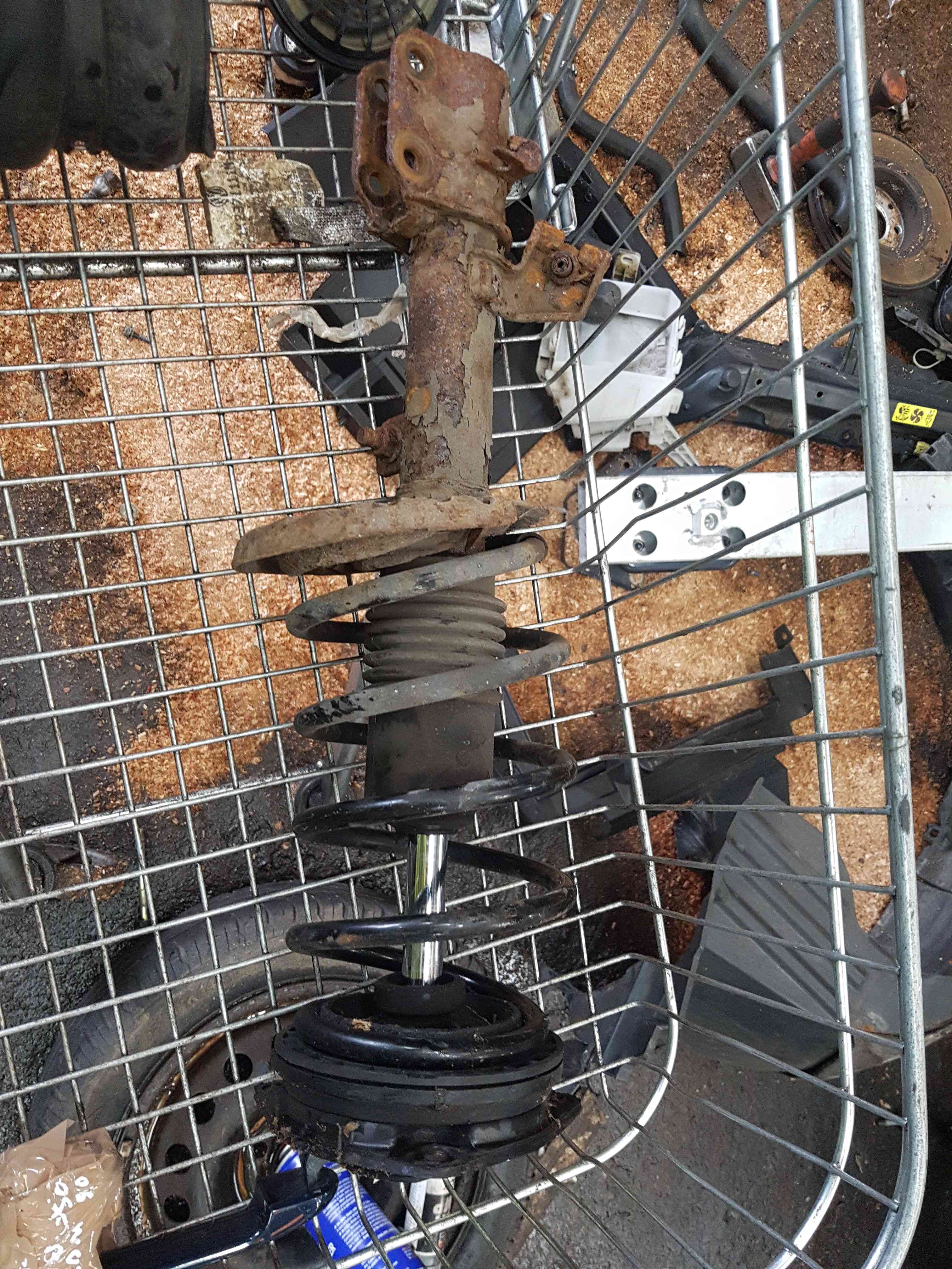 Thumb 2 Nissan Note E11 2005-2012 1.4 Petrol Passenger NSF Front Spring Suspension