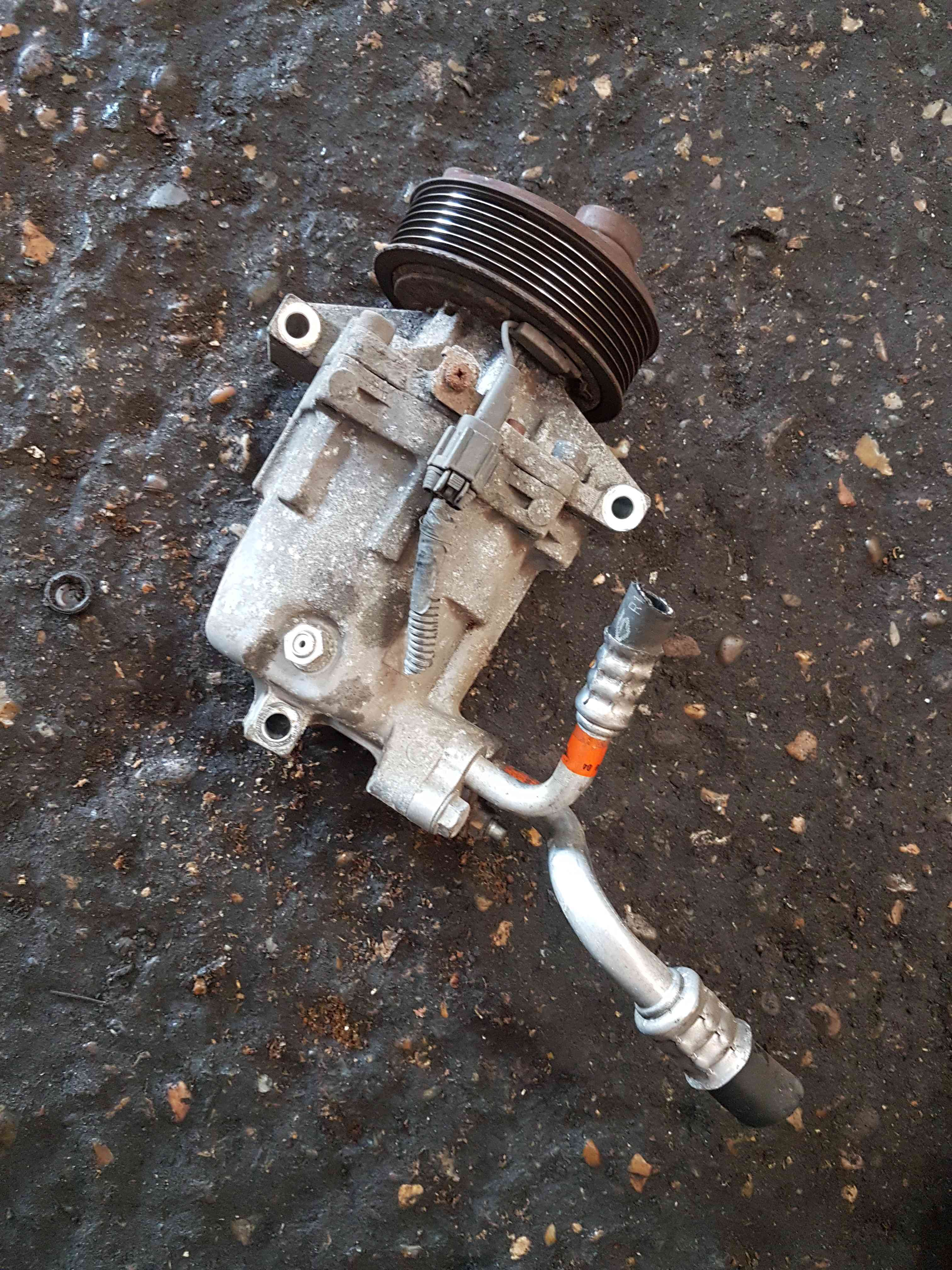 Thumb 2 Nissan Note E11 2005-2012 1.6 Petrol Aircon Pump Compressor Unit 92600CJ70B