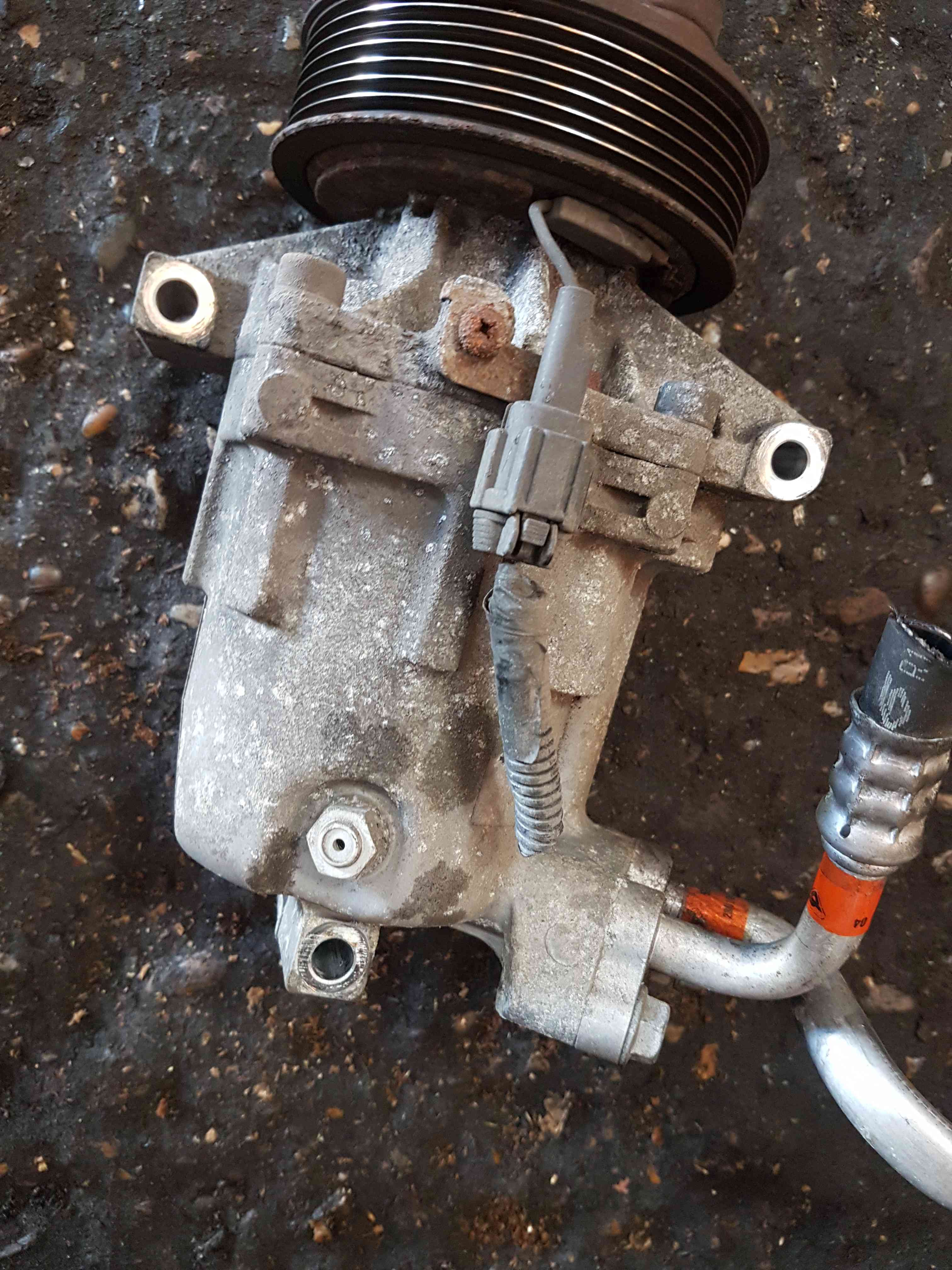Thumb 4 Nissan Note E11 2005-2012 1.6 Petrol Aircon Pump Compressor Unit 92600CJ70B