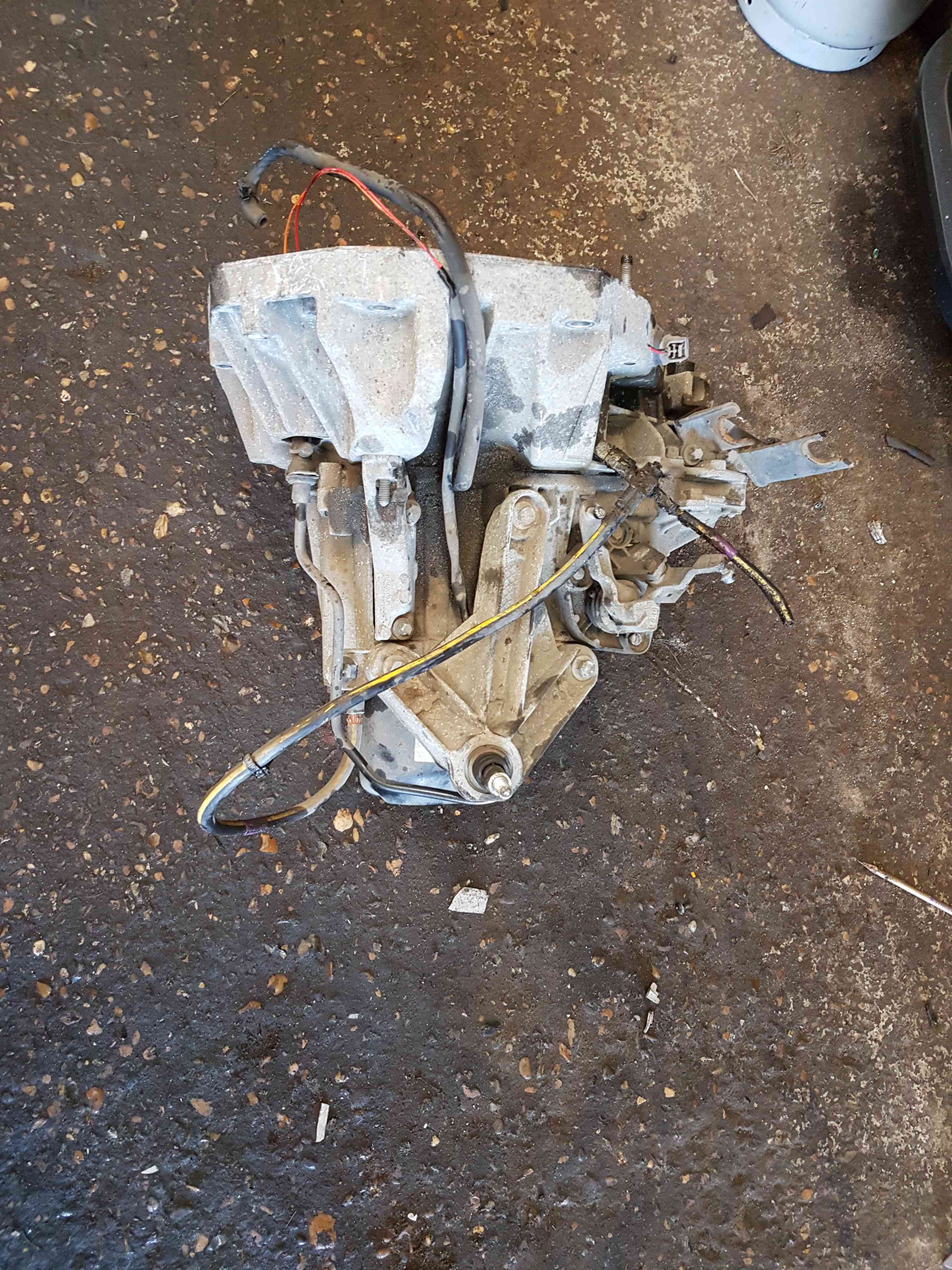 Thumb 3 Nissan Note E11 2005-2012 1.5 DIESEL 5 Speed Manual  Gearbox JR5 199 JR5119