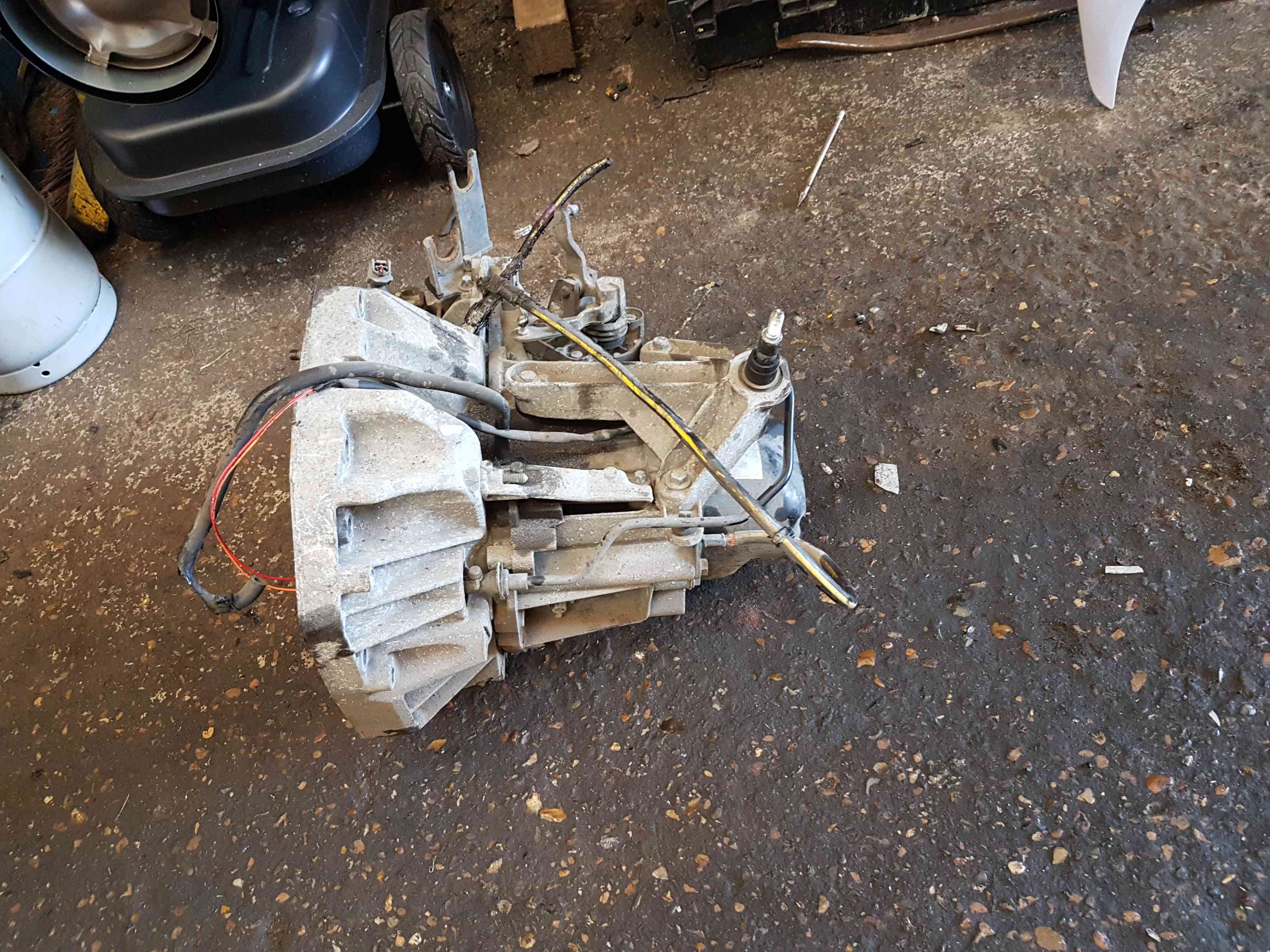Thumb 7 Nissan Note E11 2005-2012 1.5 DIESEL 5 Speed Manual  Gearbox JR5 199 JR5119