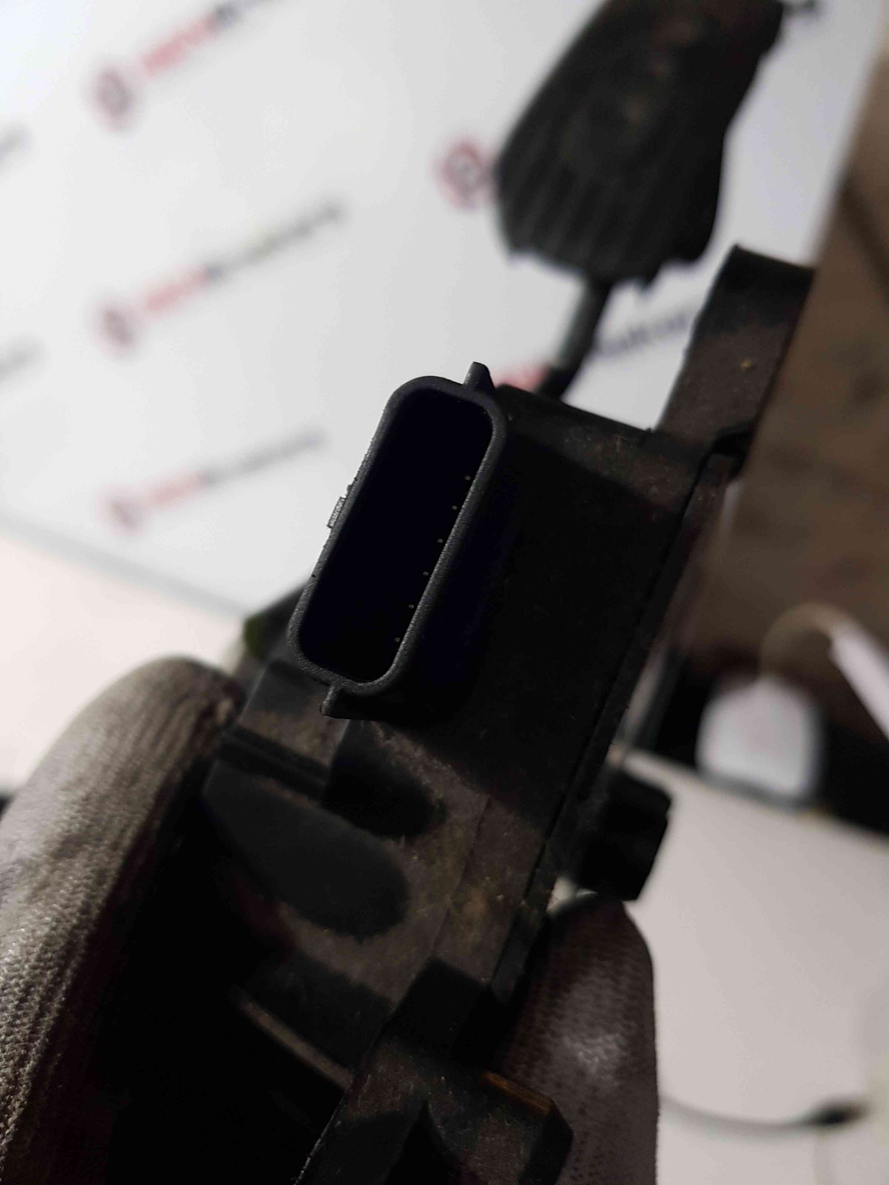 Thumb 4 Nissan Note E11 2005-2012 Accelerator Throttle Pedal 18002AX605