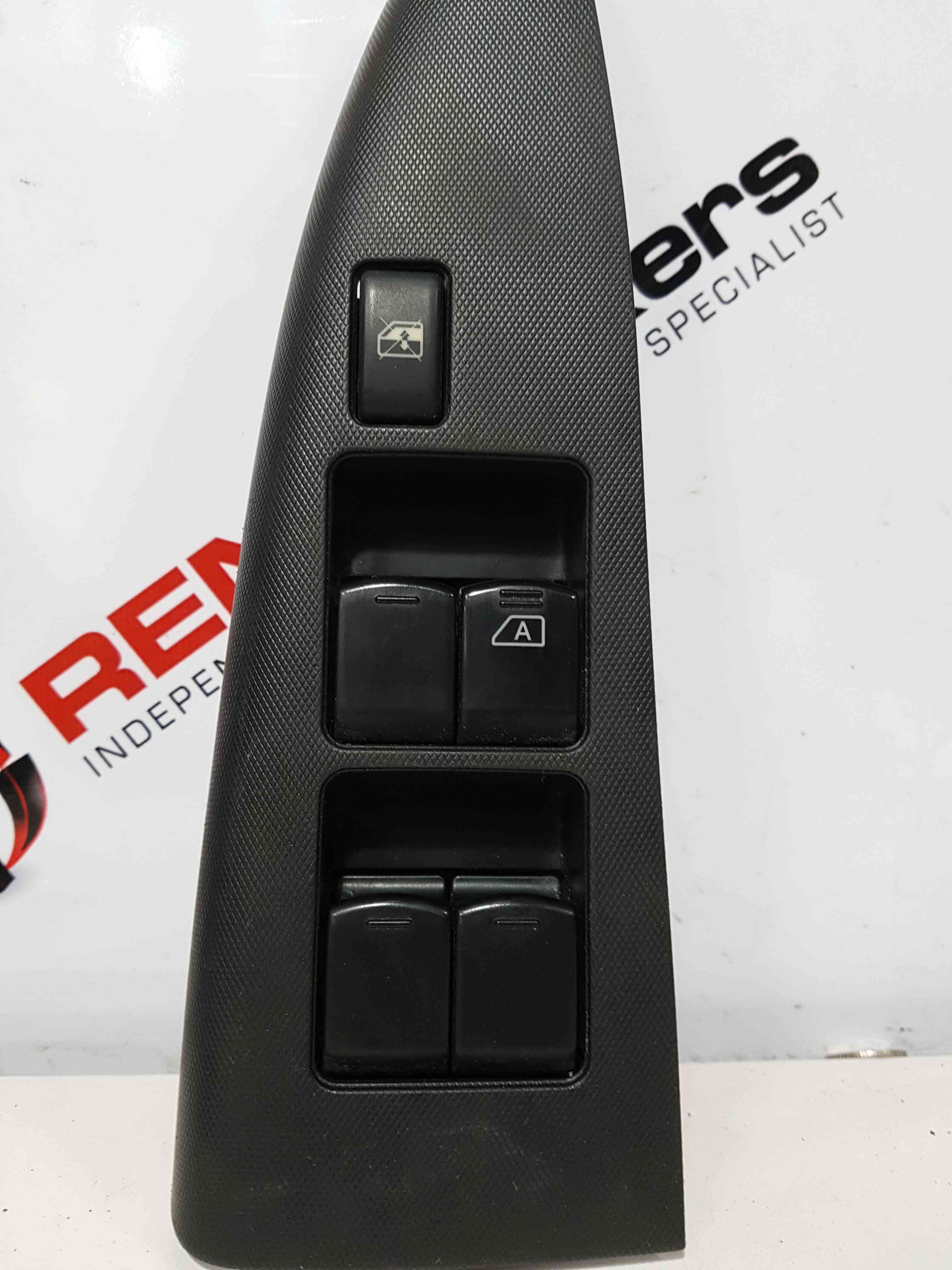 Thumb 4 Nissan Note E11 2005-2012 Drive OSF Window Switch + Panel 