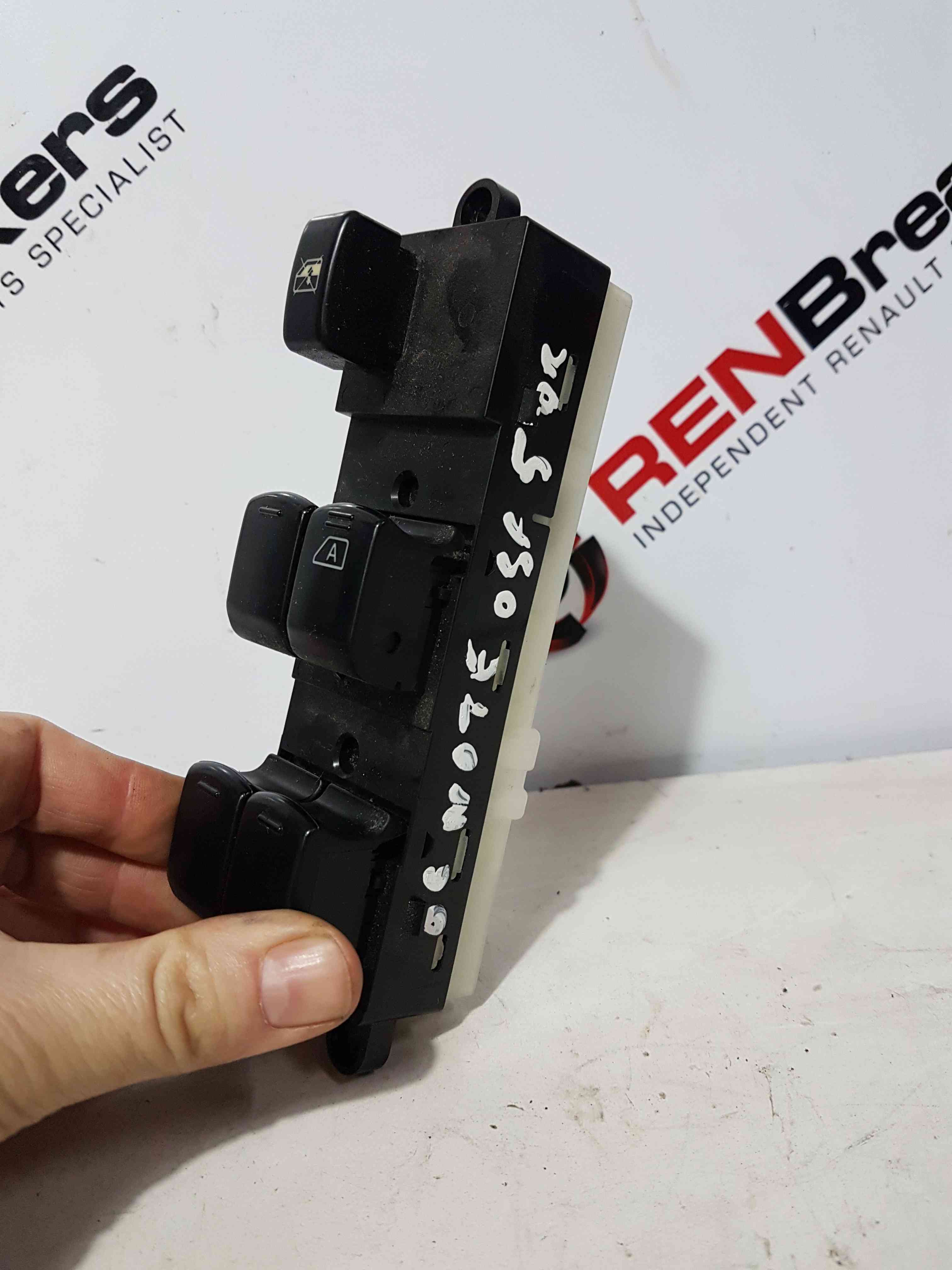 Thumb 4 Nissan Note E11 2005-2012 Drive OSF Window Switch + Panel 254019U00a