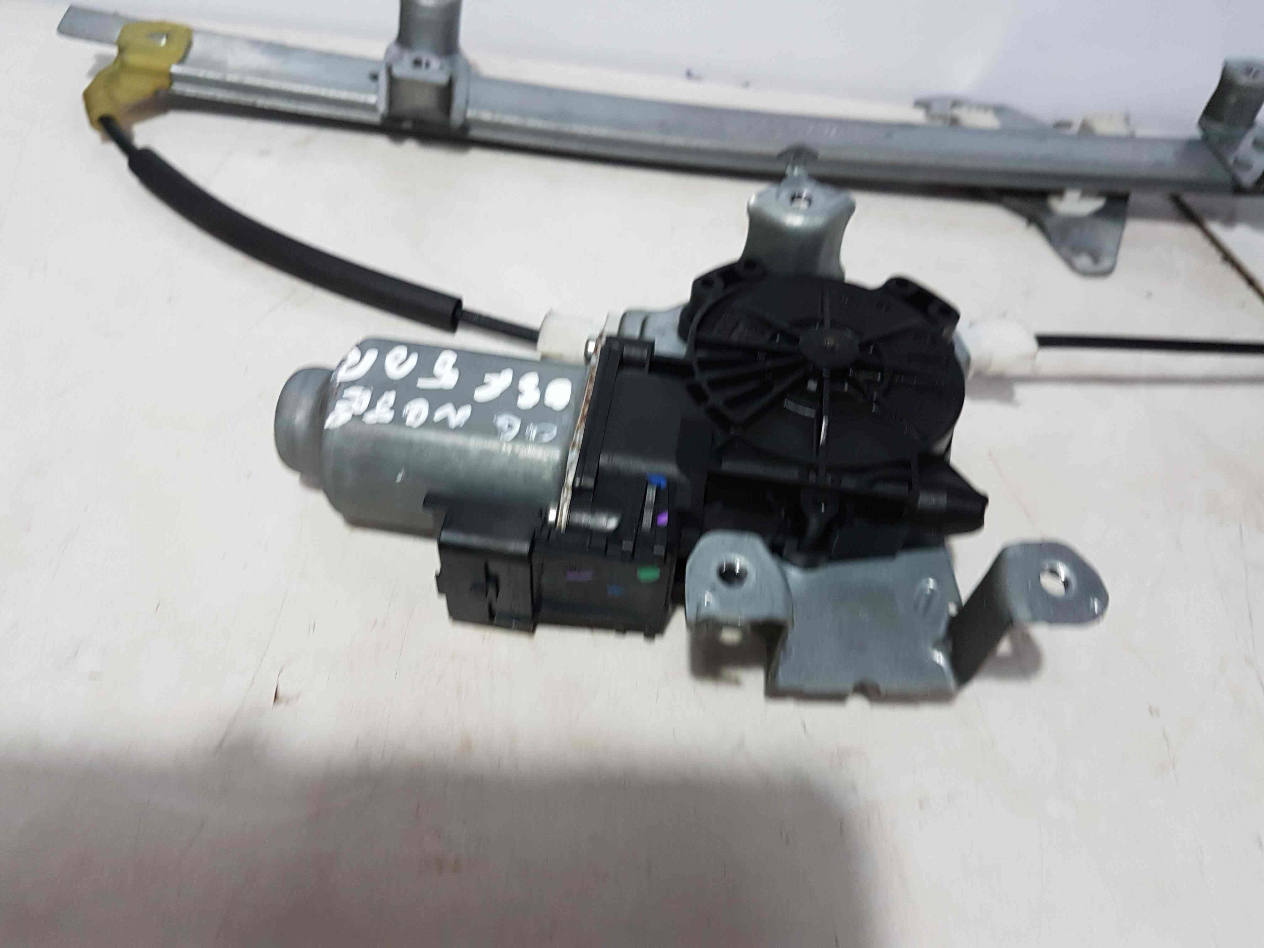 Thumb 4 Nissan Note E11 2005-2012 Driver OSF Window Motor + Regulator 