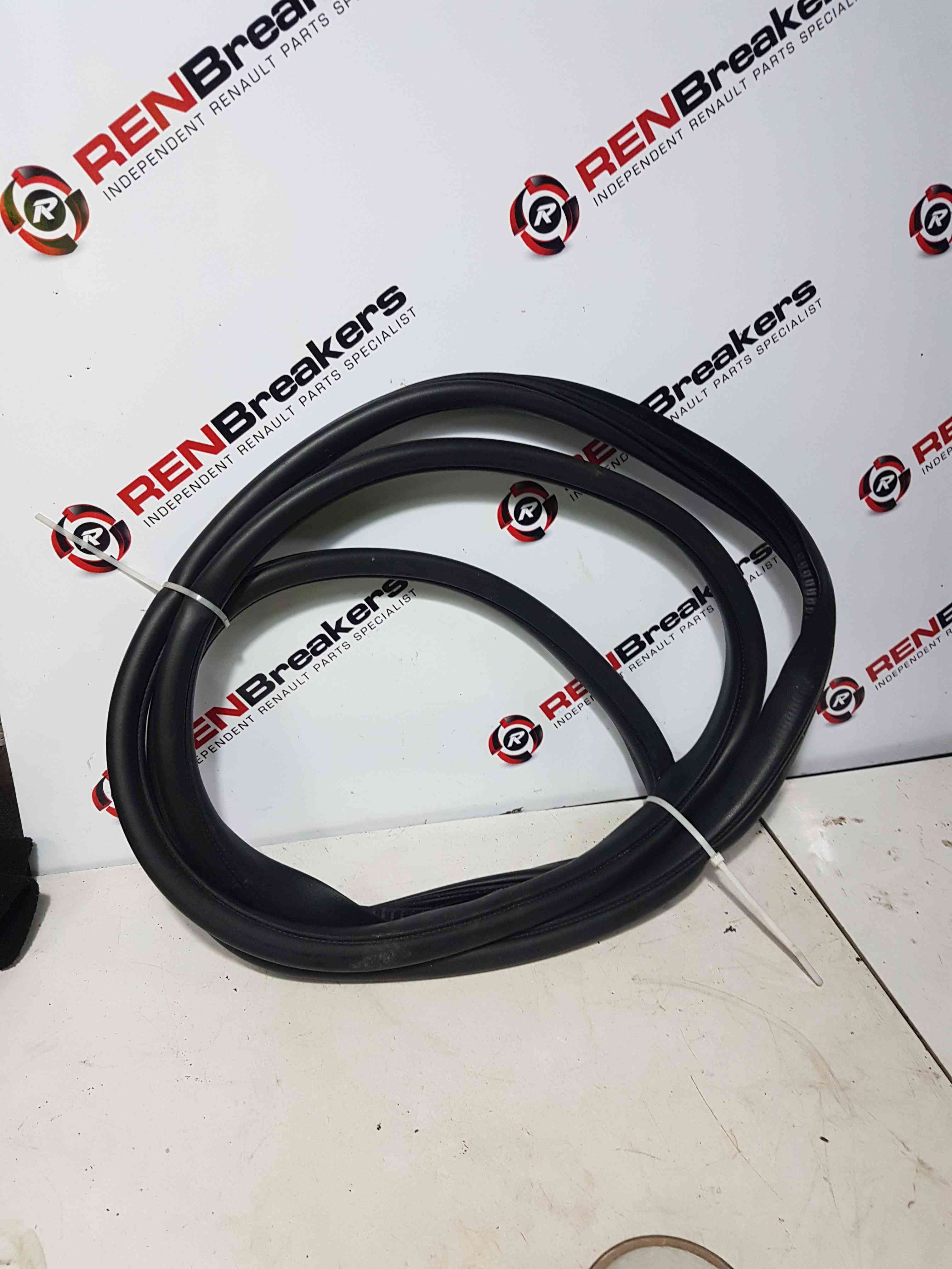 Thumb 3 Nissan Note E11 2005-2012 Drivers OSR Rear Door Rubber Seal