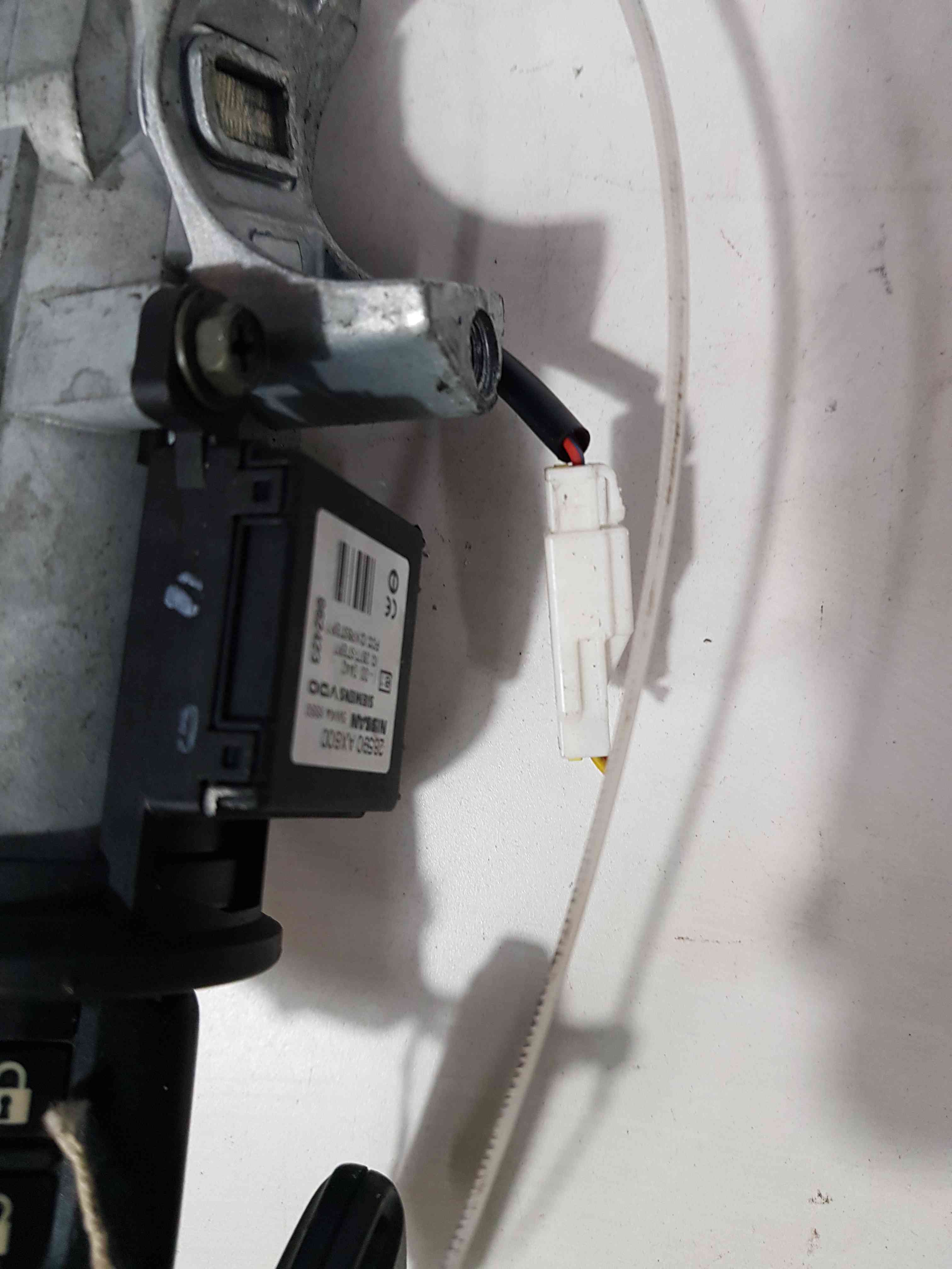 Thumb 5 Nissan Note E11 2005-2012 Ignition Barrel + 2 Keys