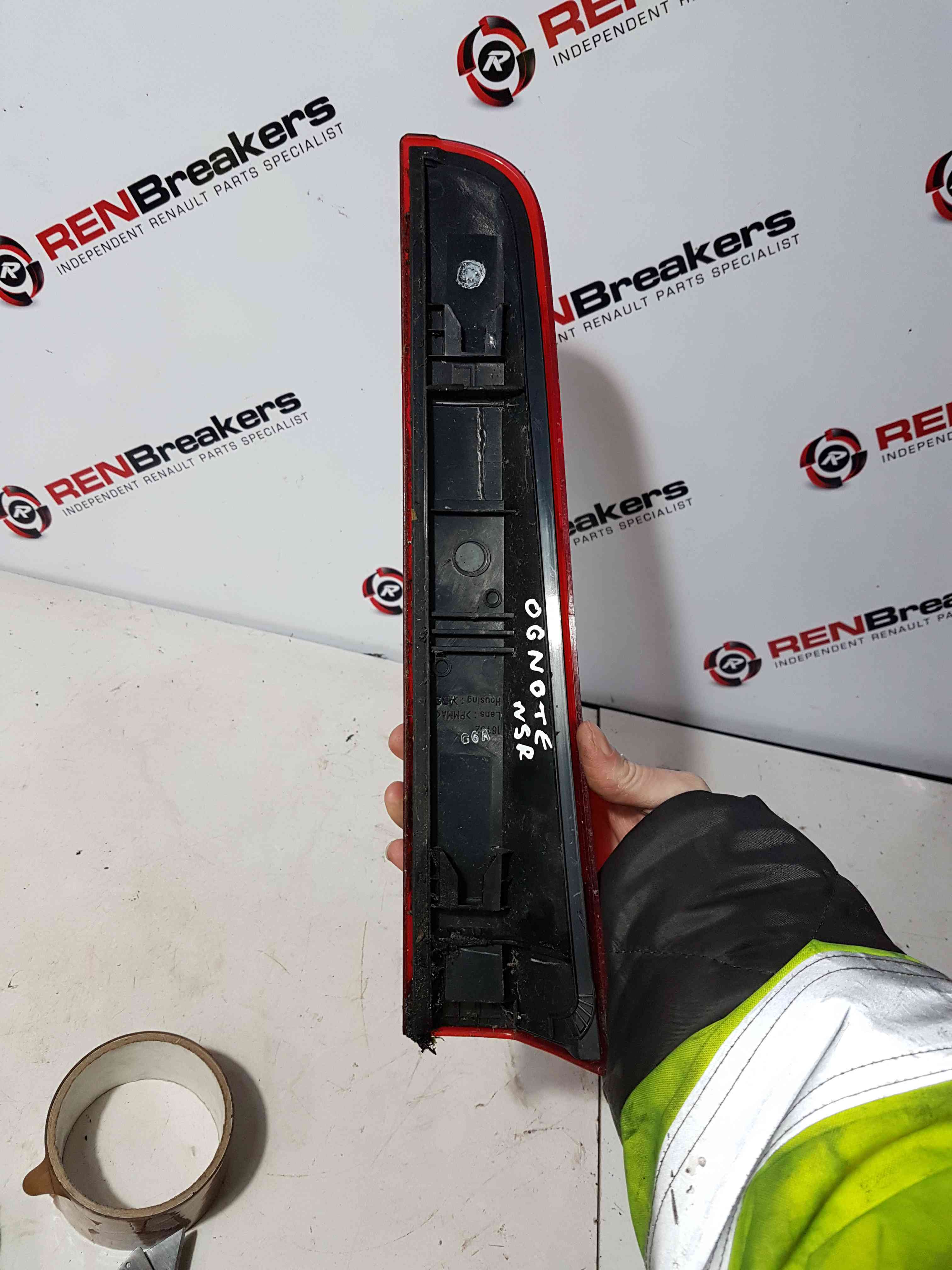 Thumb 4 Nissan Note E11 2005-2012 Passenger NSR Rear Reflector