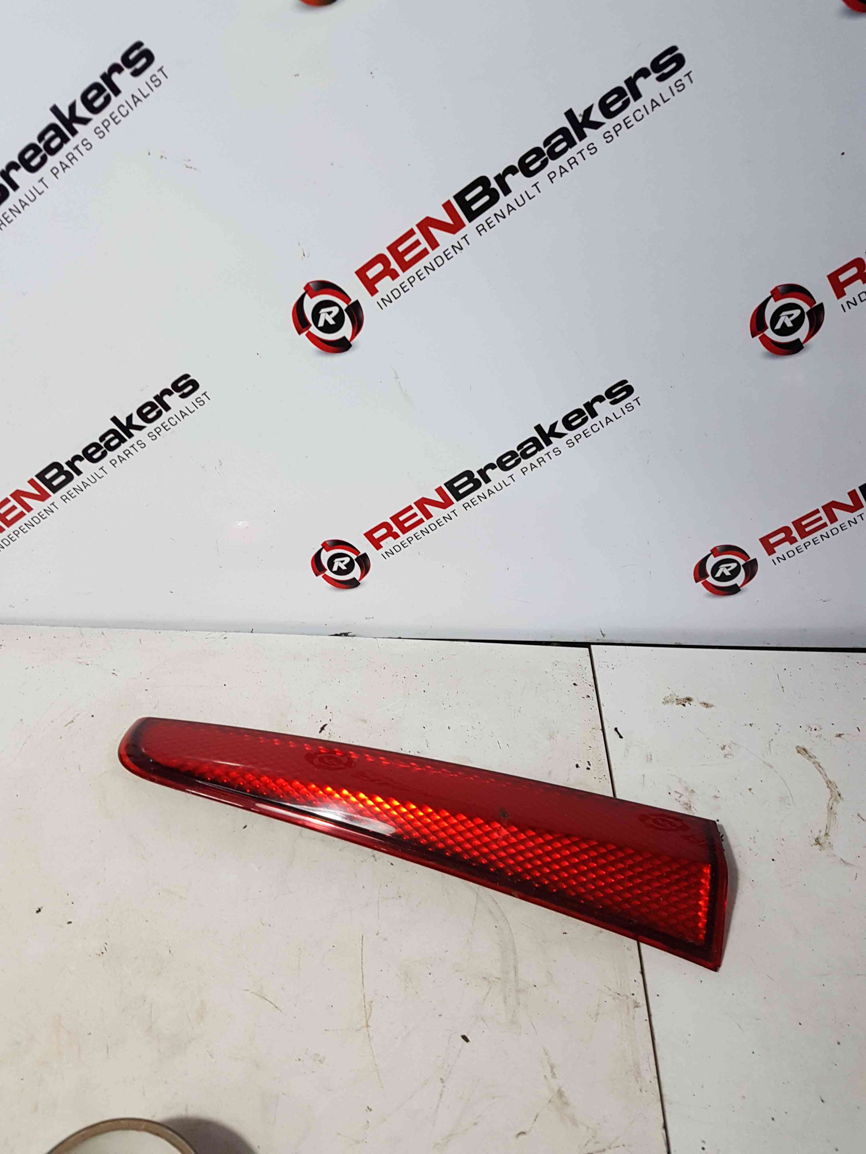 Thumb 5 Nissan Note E11 2005-2012 Passenger NSR Rear Reflector