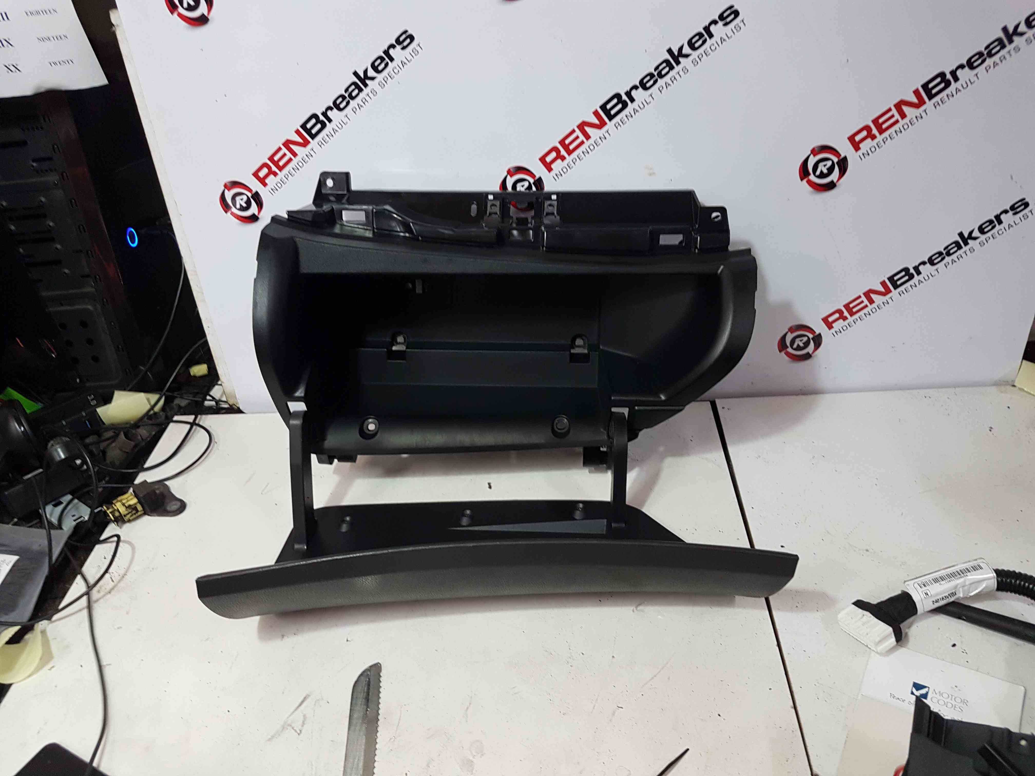 Thumb 3 Nissan Note E12 2013-2017 Compartment Glove BOX