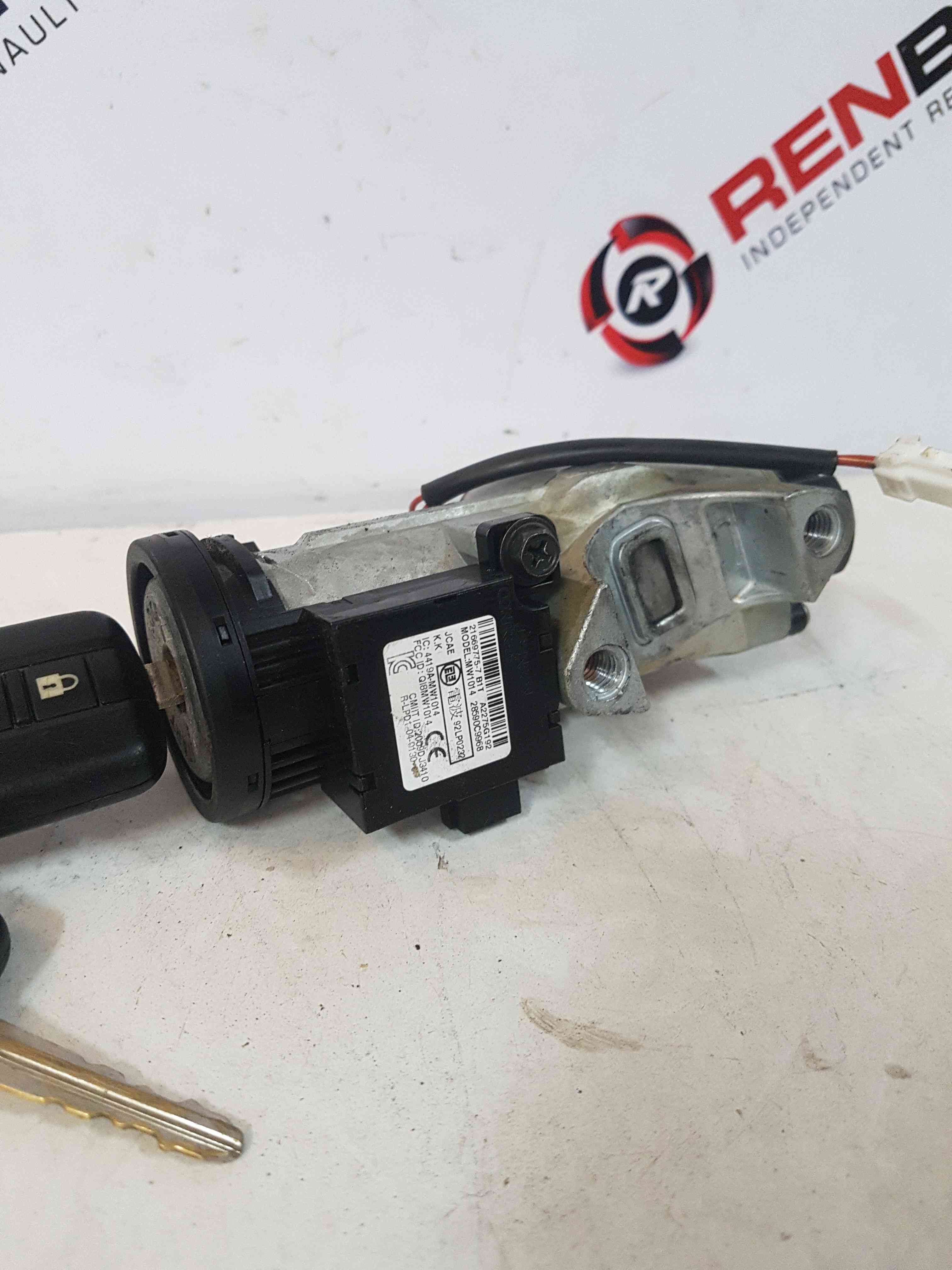 Thumb 7 Nissan Qashqai 2006-2013 Ignition Barrel + 2X KEY 28590C9968