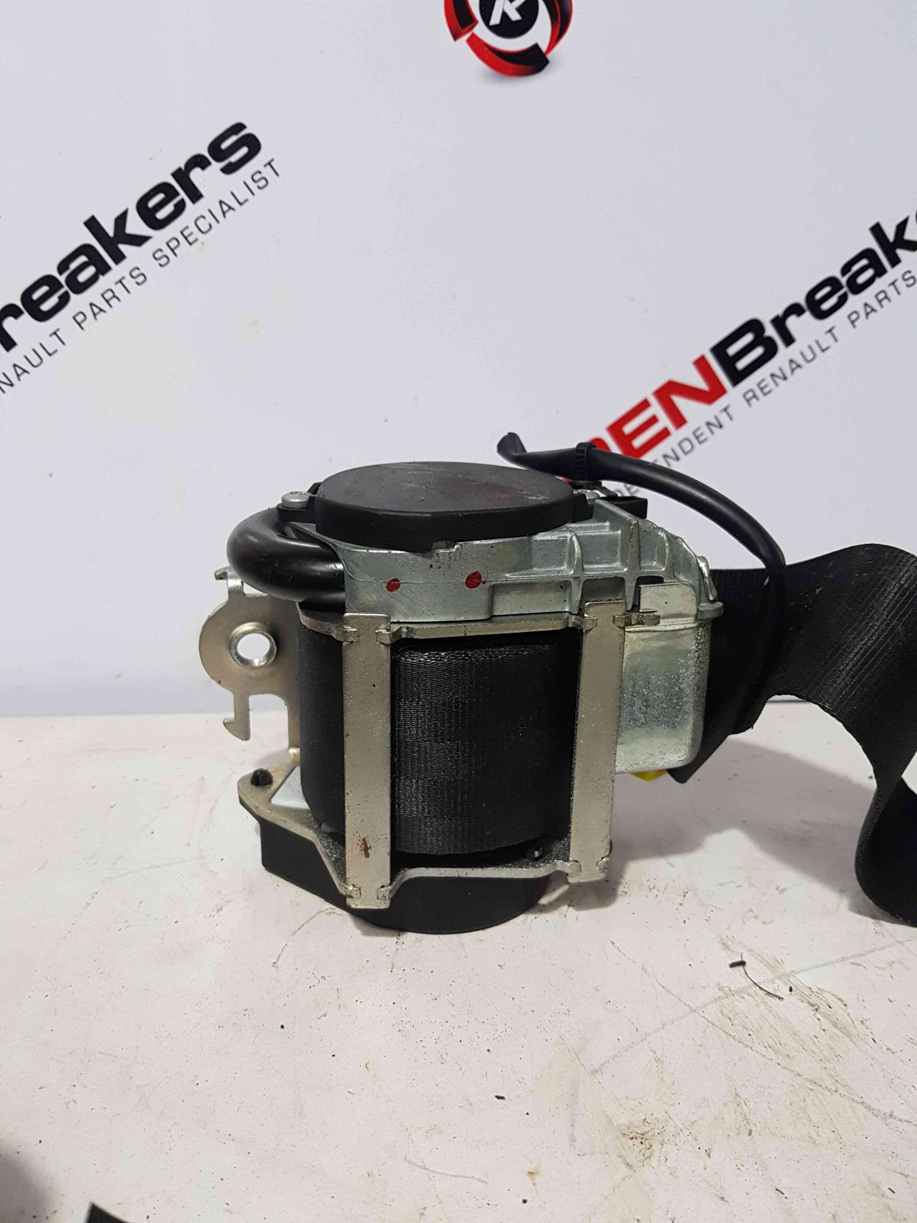 Thumb 5 Nissan Qashqai 2006-2013 Passenger NSF Front Seat Belt