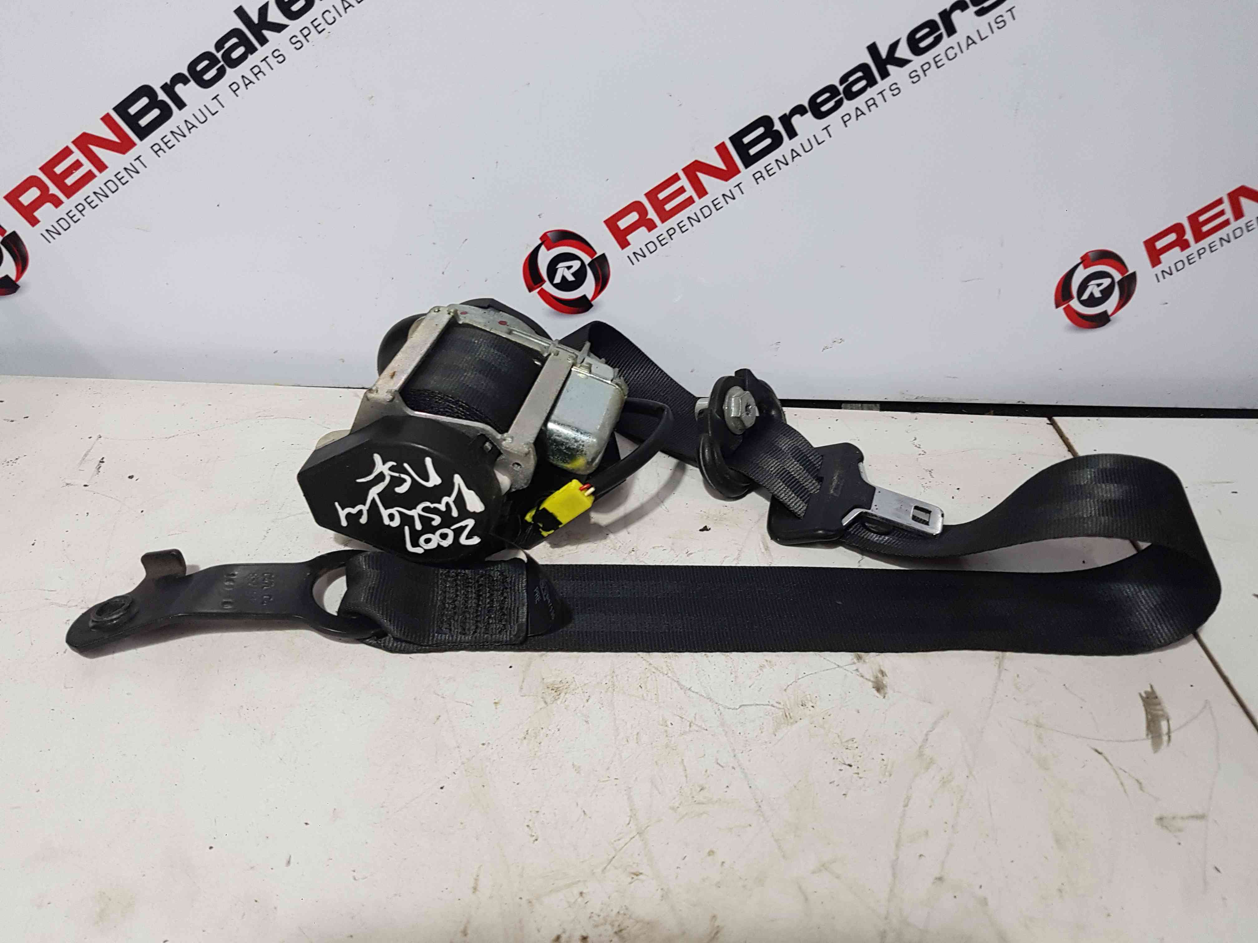 Thumb 7 Nissan Qashqai 2006-2013 Passenger NSF Front Seat Belt