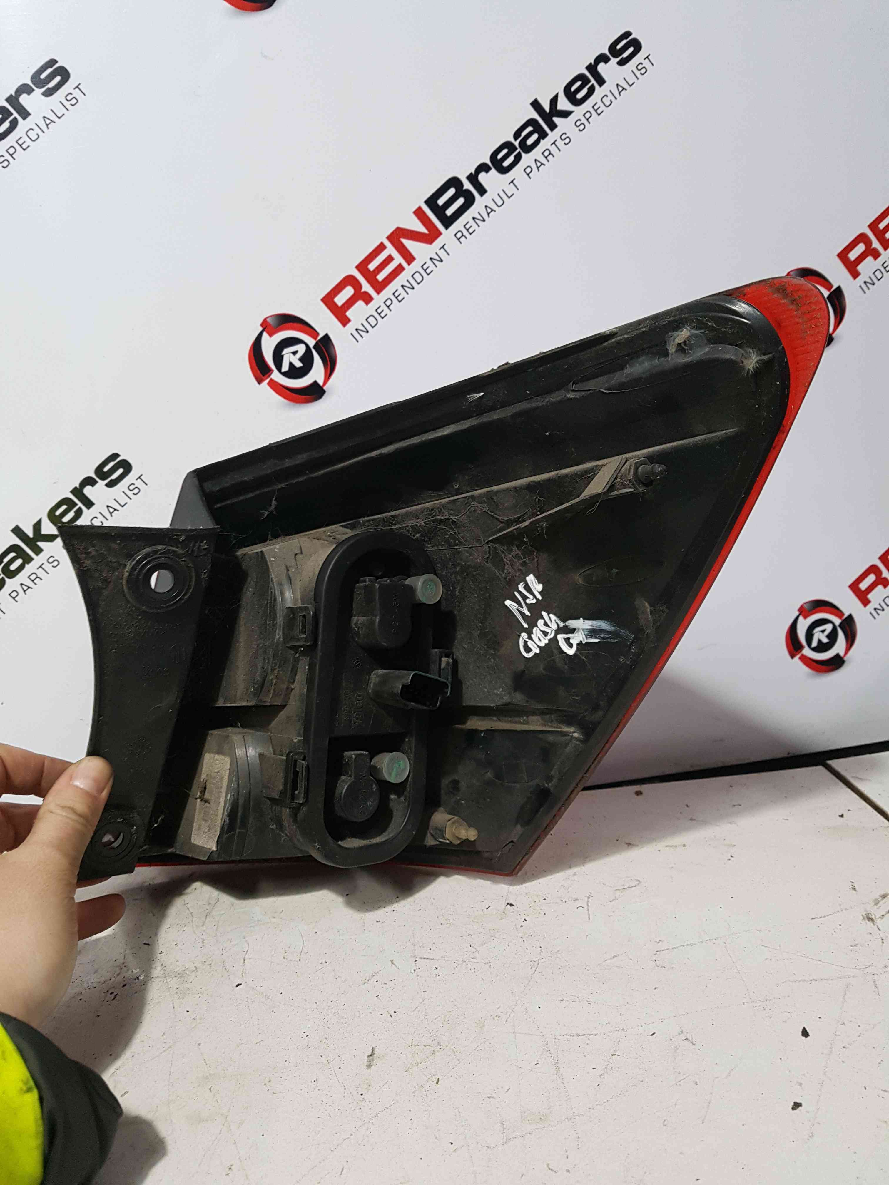 Thumb 6 Nissan Qashqai 2006-2013 NSR Passenger Rear Brake Light 