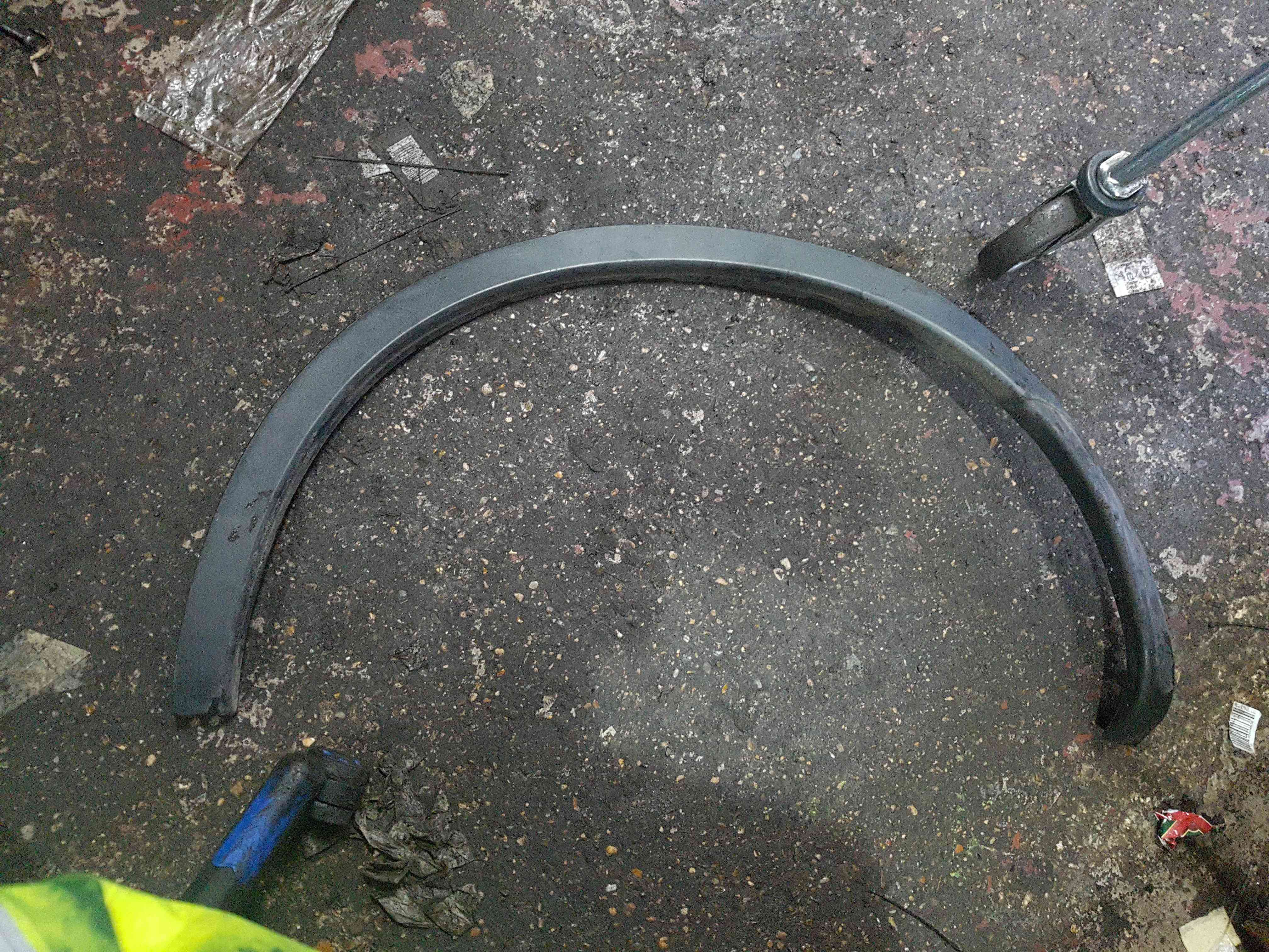 Thumb 3 Nissan Qashqai 2006-2013 NSR Rear Passenger Wheel Arch Trim 
