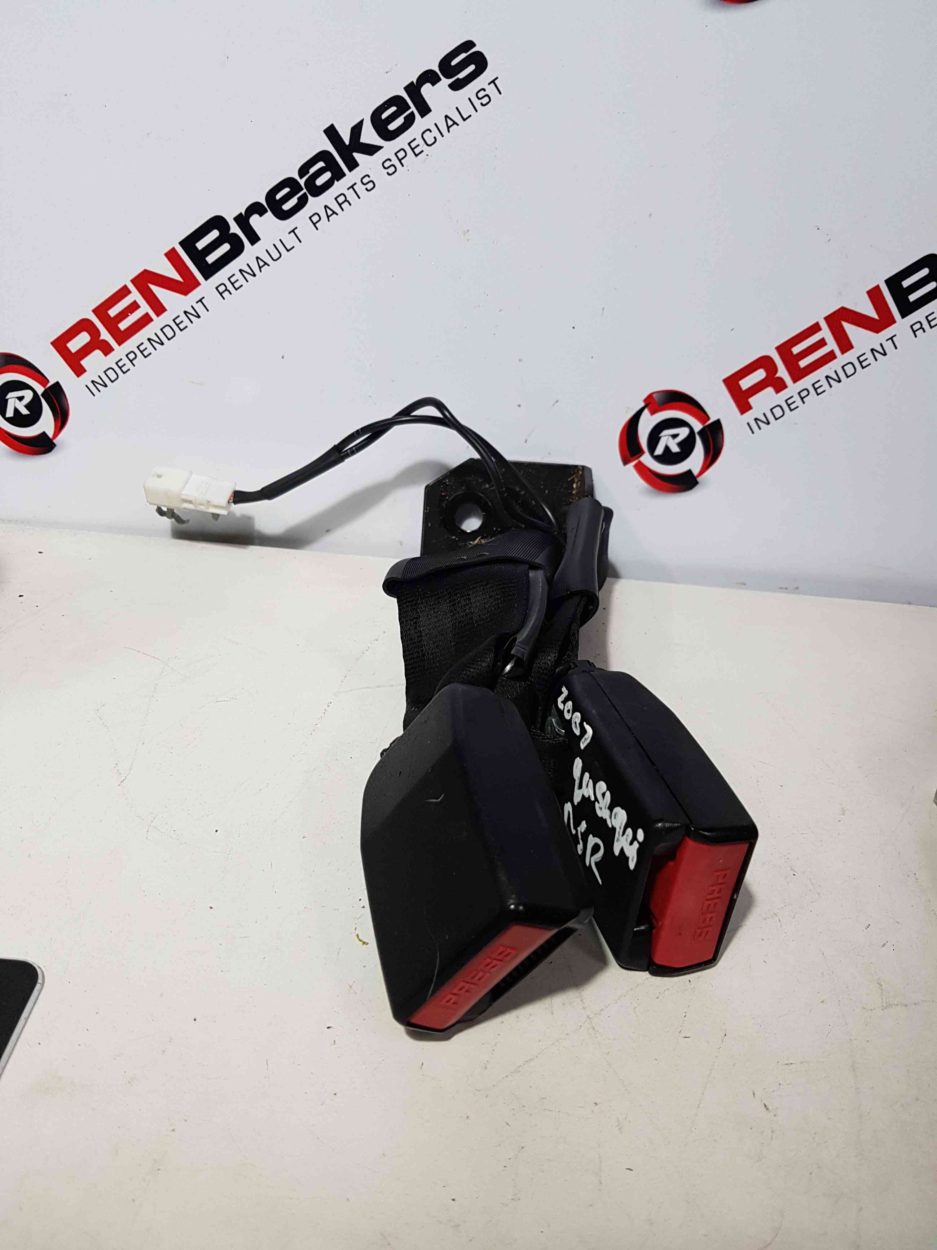 Thumb 3 Nissan Qashqai 2006-2013 Passenger NSR Rear Seat Belt Buckle