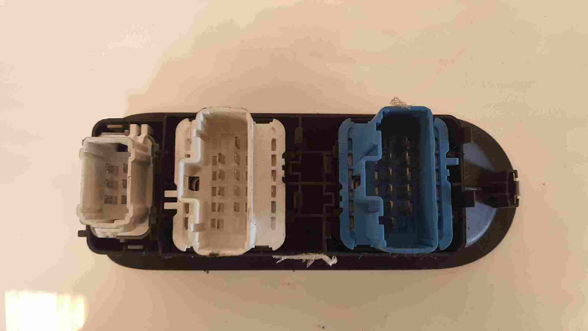 Thumb 2 Renaulg Megane Convertible 2002-2008 Front Window Switch Panel Front And Rear