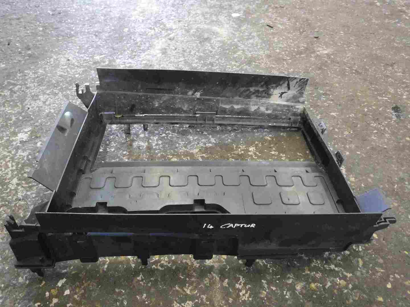 Renault Captur 2012-2018 0.9 Radiator Air Flow Duct Plastic Scoop 215592894r