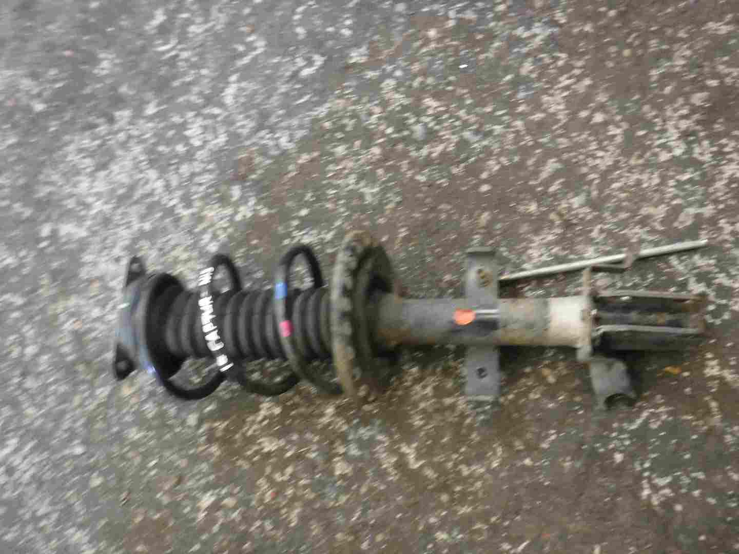 Renault Captur 2013-2015 0.9 tCe Passenger NSF Front Shock Spring Leg Suspension