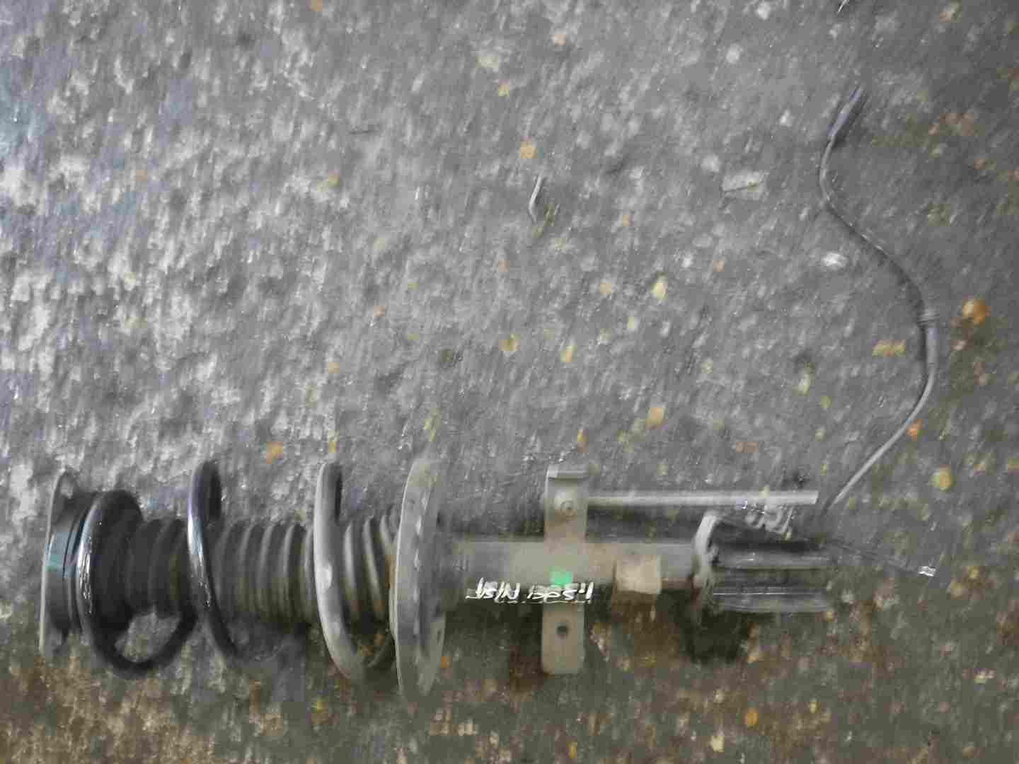 Renault Captur 2013-2015 1.5 dCi Passenger NSF Front Spring Suspension Leg
