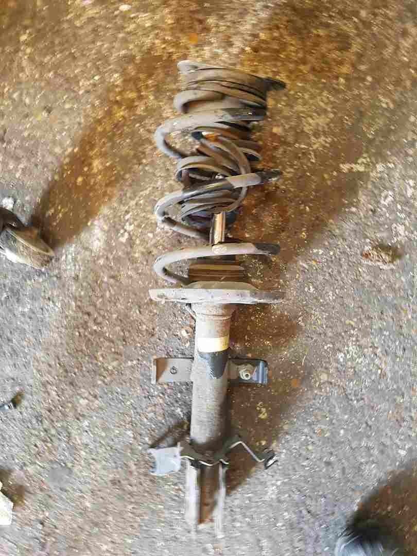 Thumb 2 Renault Captur 2013-2015 1.5 DCI Passenger NSF Shock String Strut Suspension