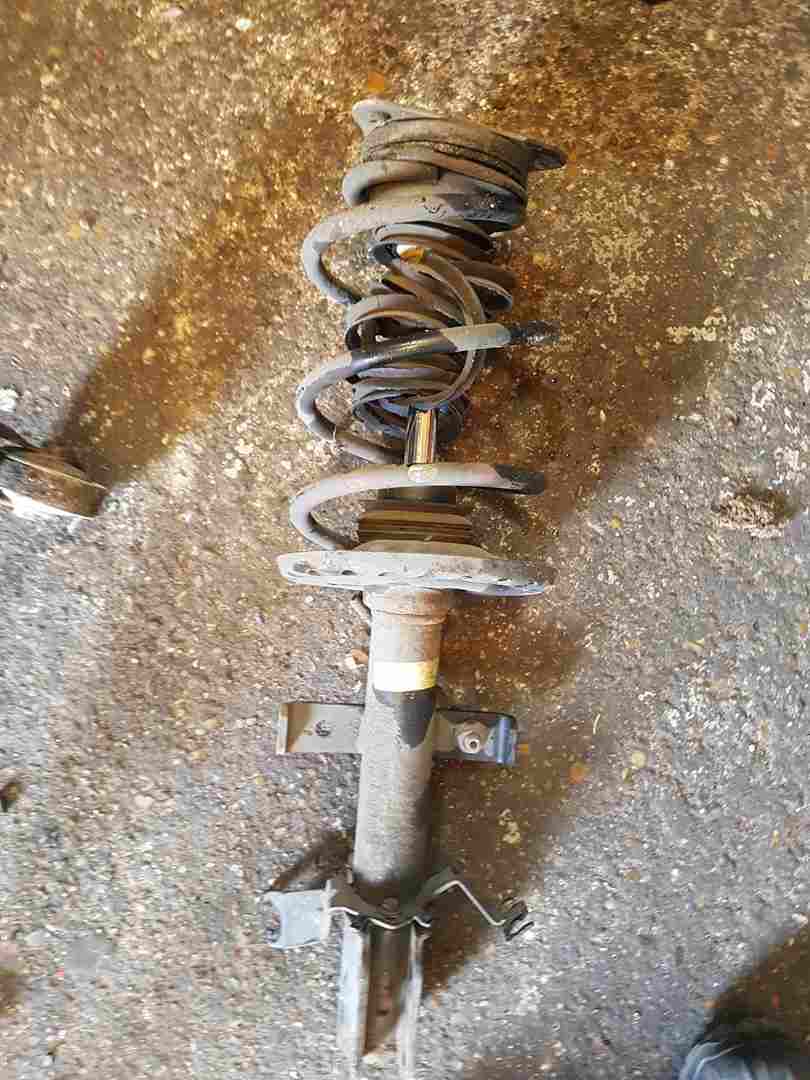 Renault Captur 2013-2015 1.5 DCI Passenger NSF Shock String Strut Suspension