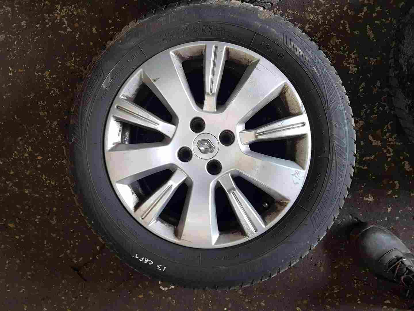 Renault Captur 2013-2015 Alloy Wheel + Tyre 205 60 16 4Mm 3/5 403000554R